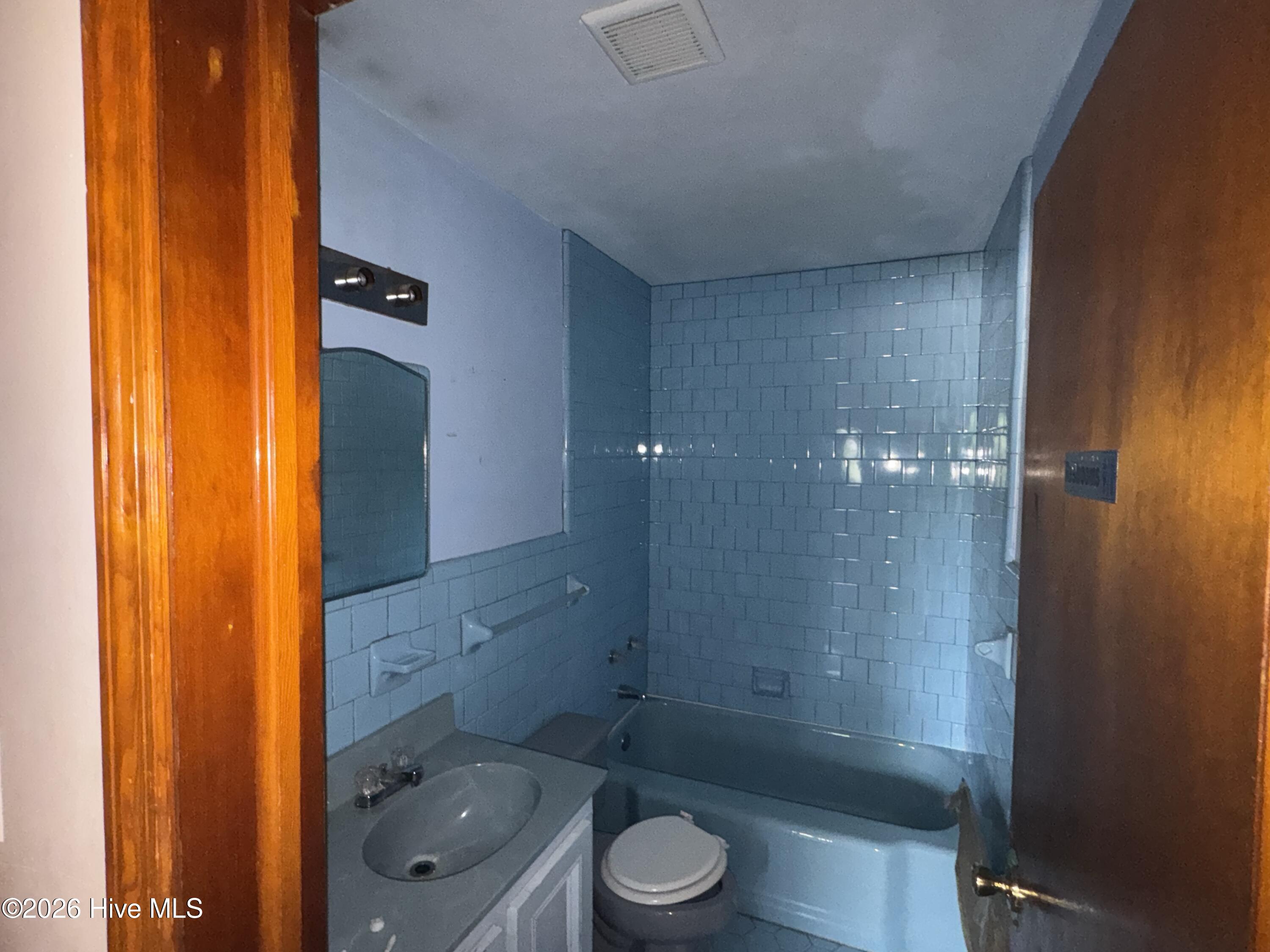 2815 Deans Bridge Road Property Photo 17