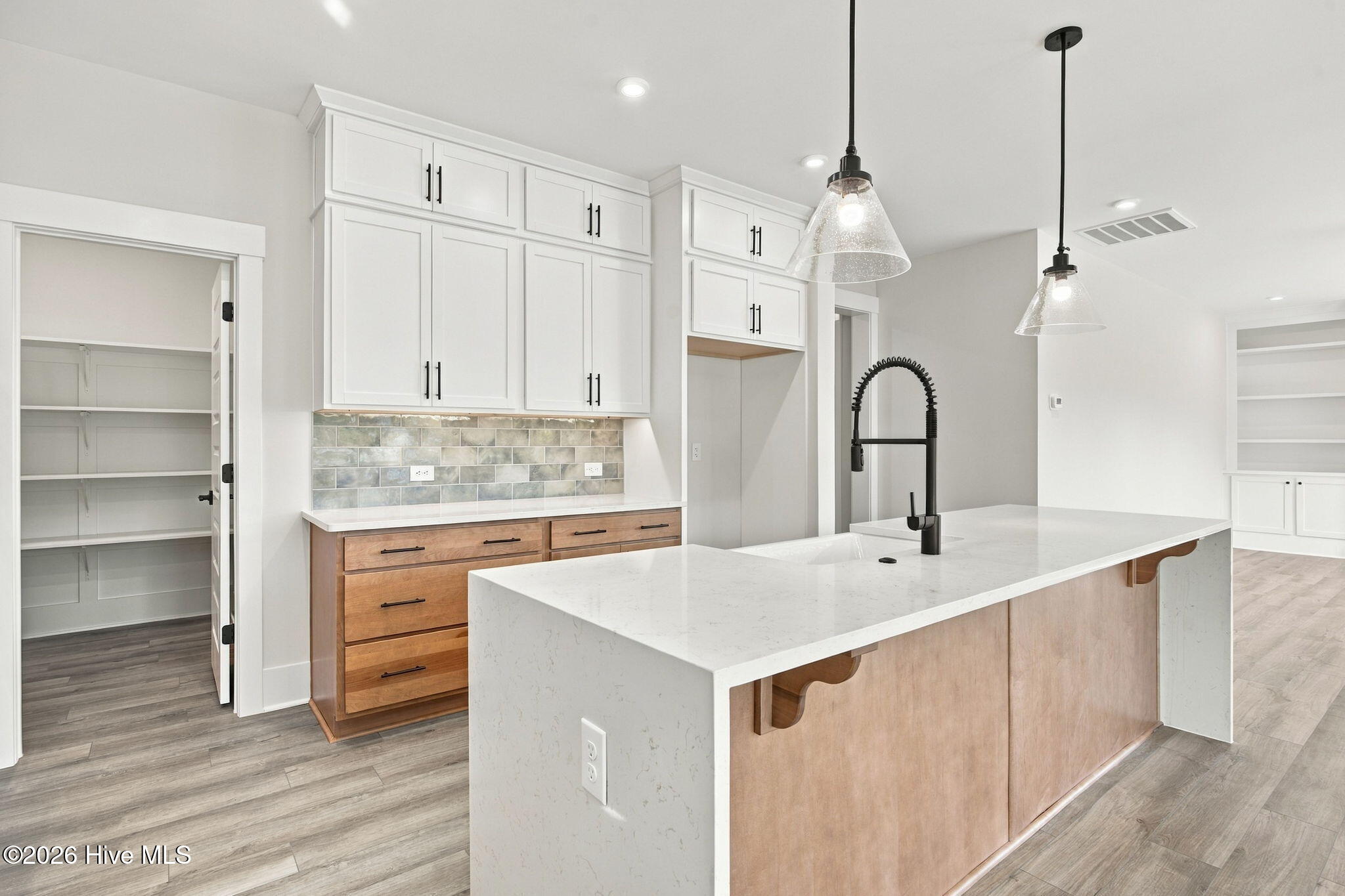 1016 Fawn Valley Way Property Photo 11