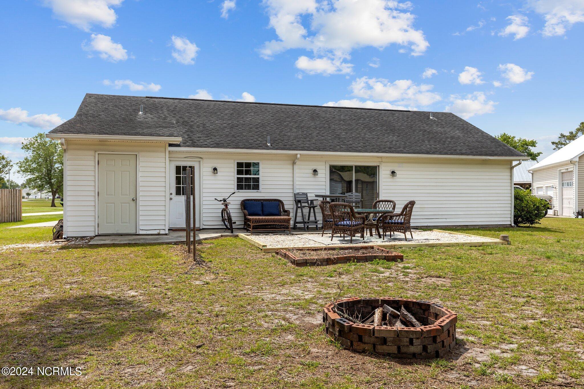 177 Avis Drive Property Photo 6