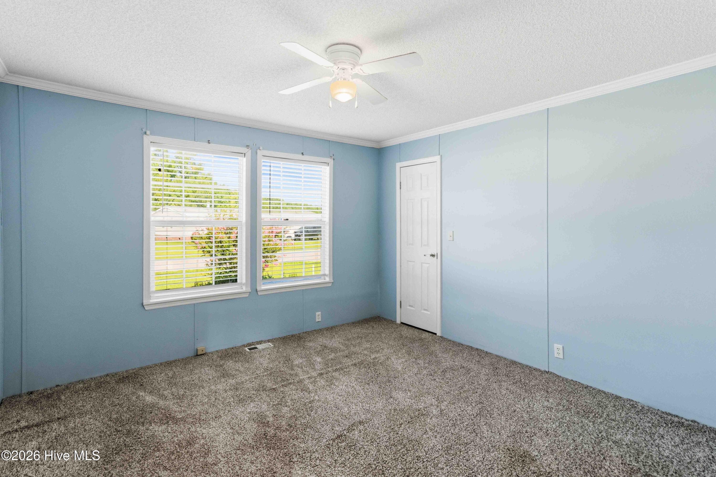 614 Autumn Winds Drive Property Photo 24