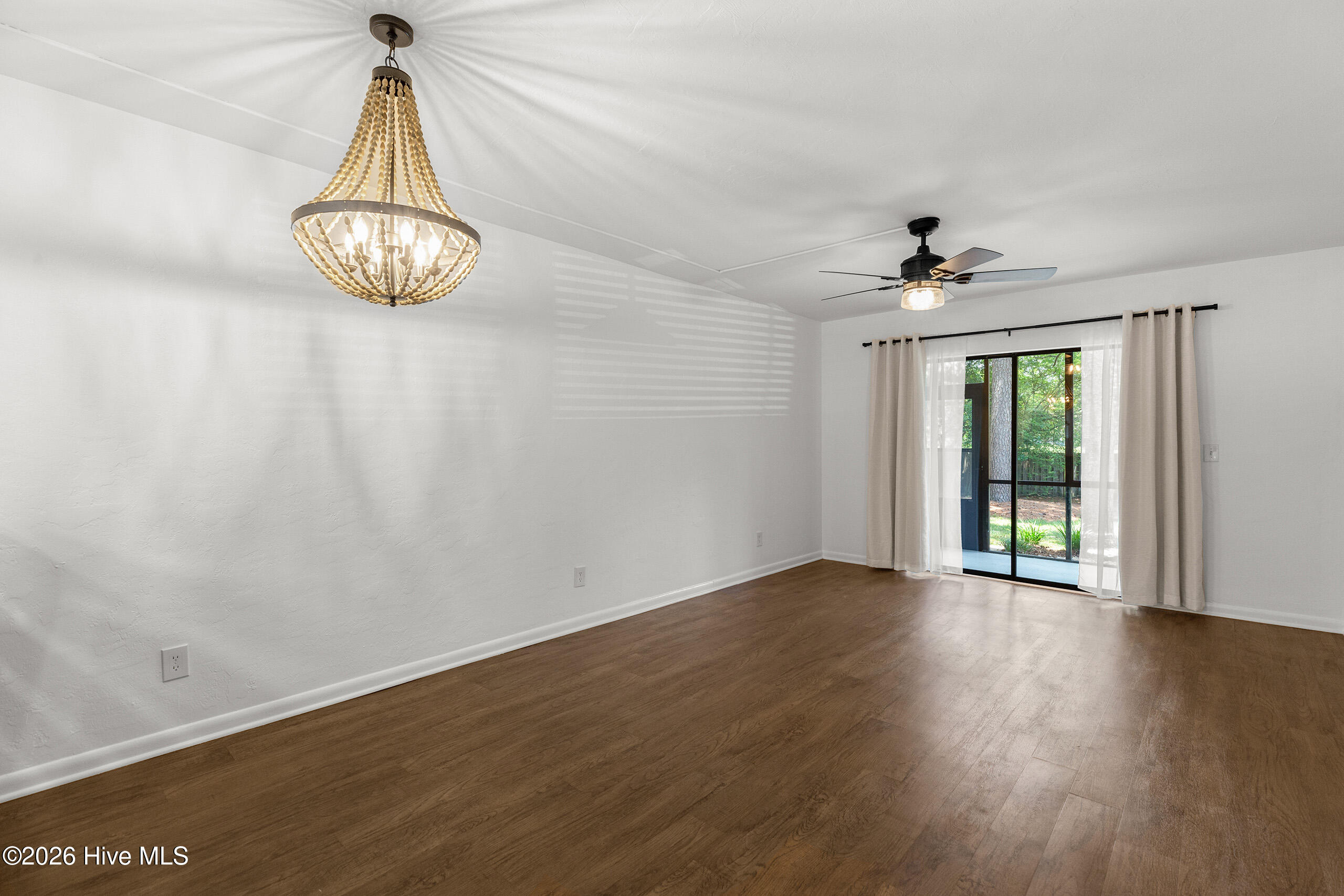 4313 Holly Tree Road Property Photo 10