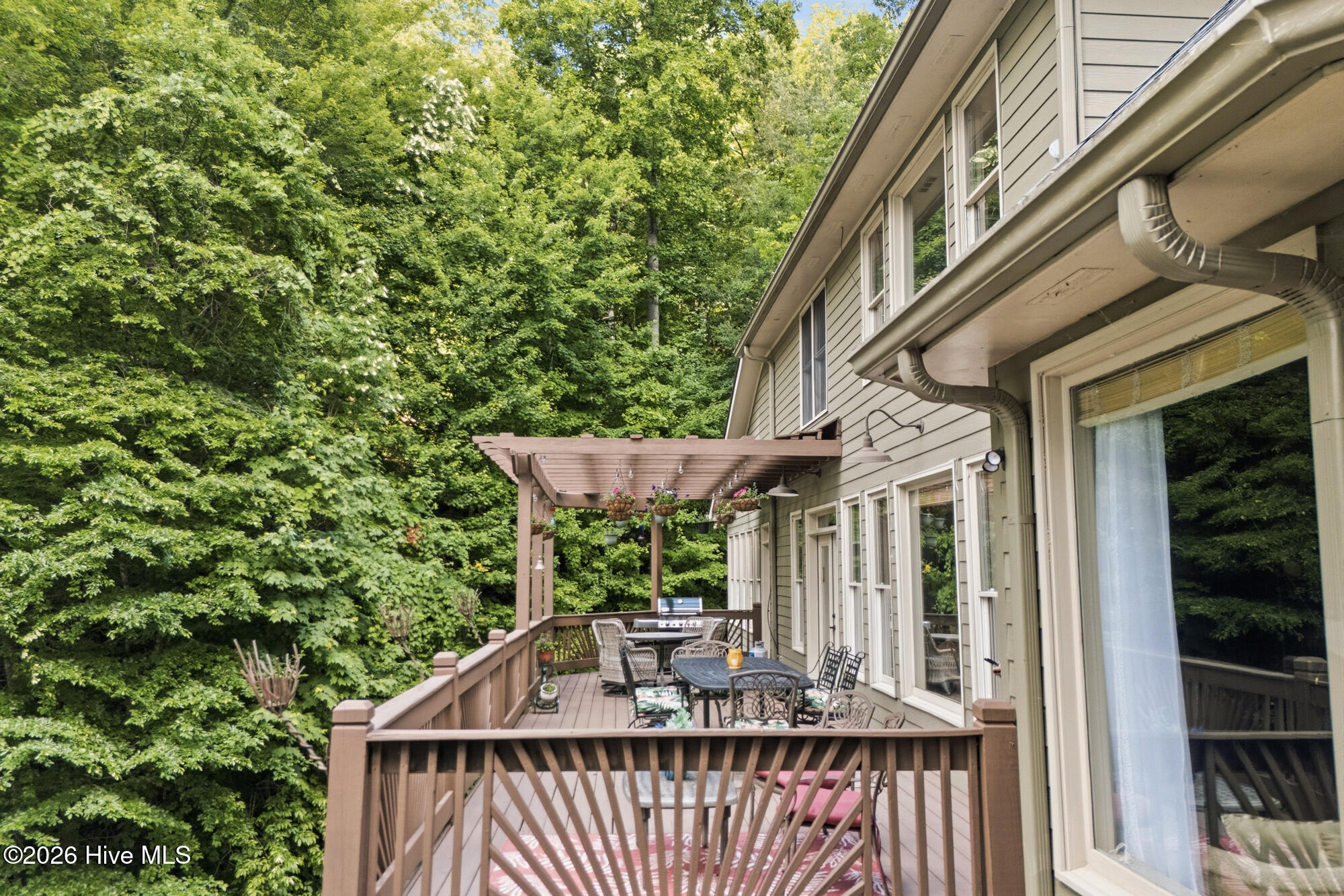 382 Lake Shore Drive Property Photo 44