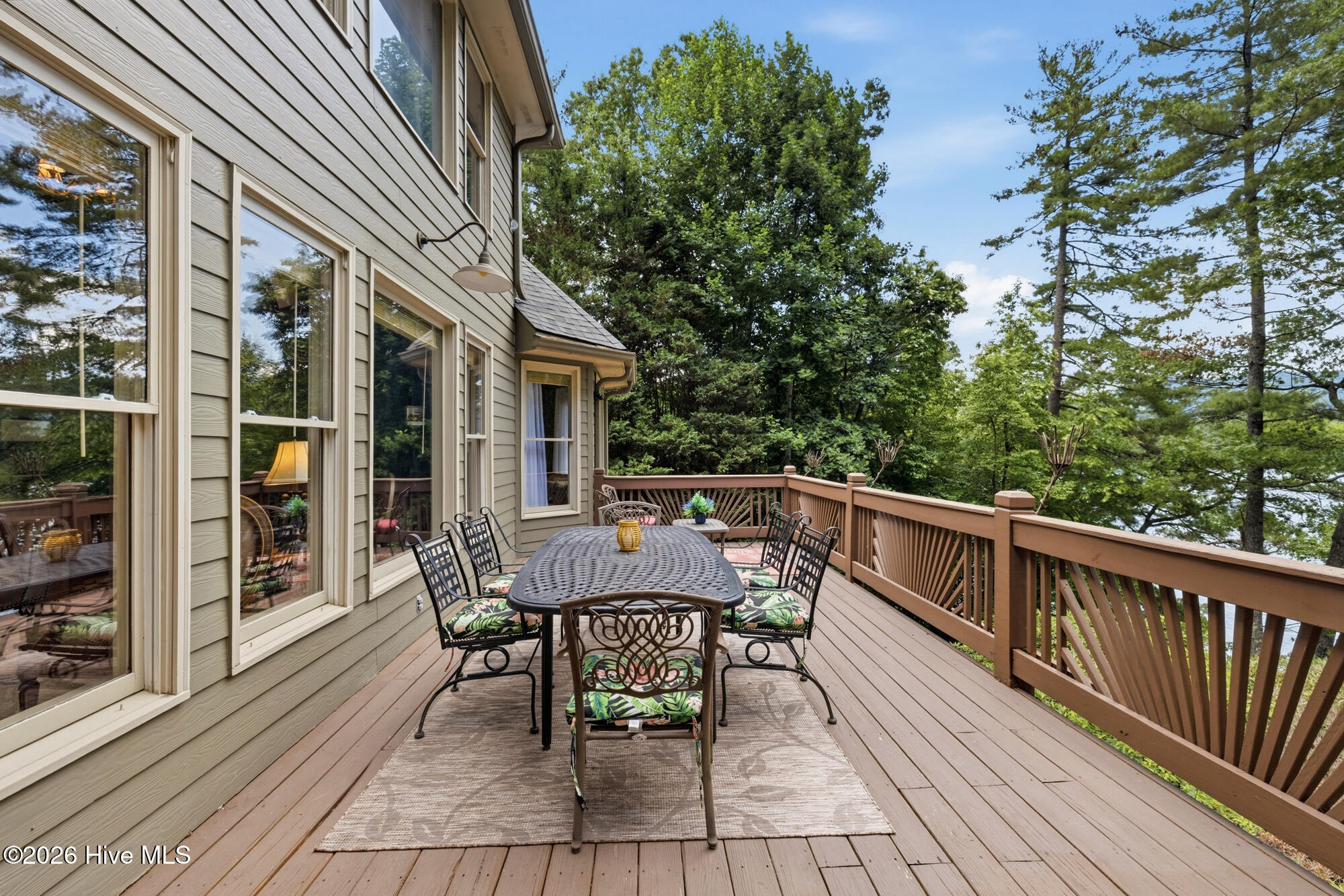 382 Lake Shore Drive Property Photo 49