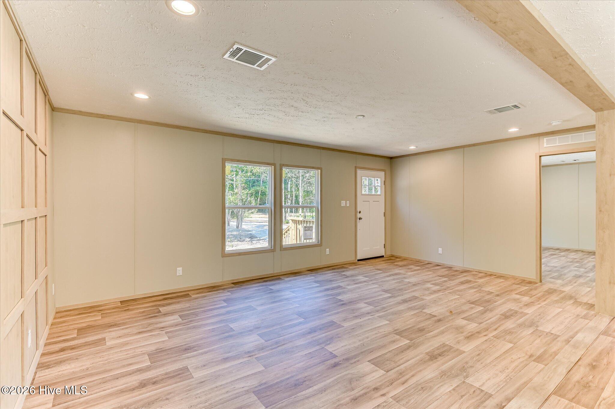 2369 D Plantation Road Property Photo 4