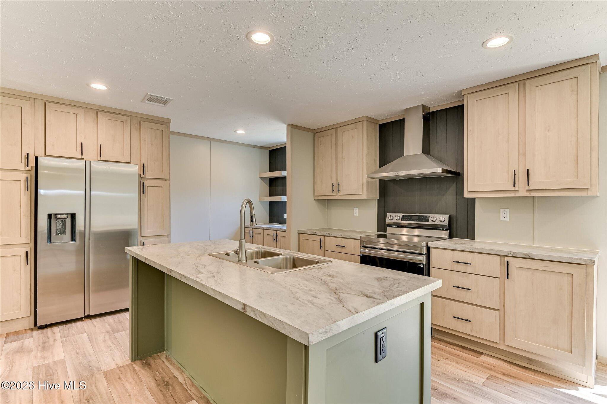 2369 D Plantation Road Property Photo 9