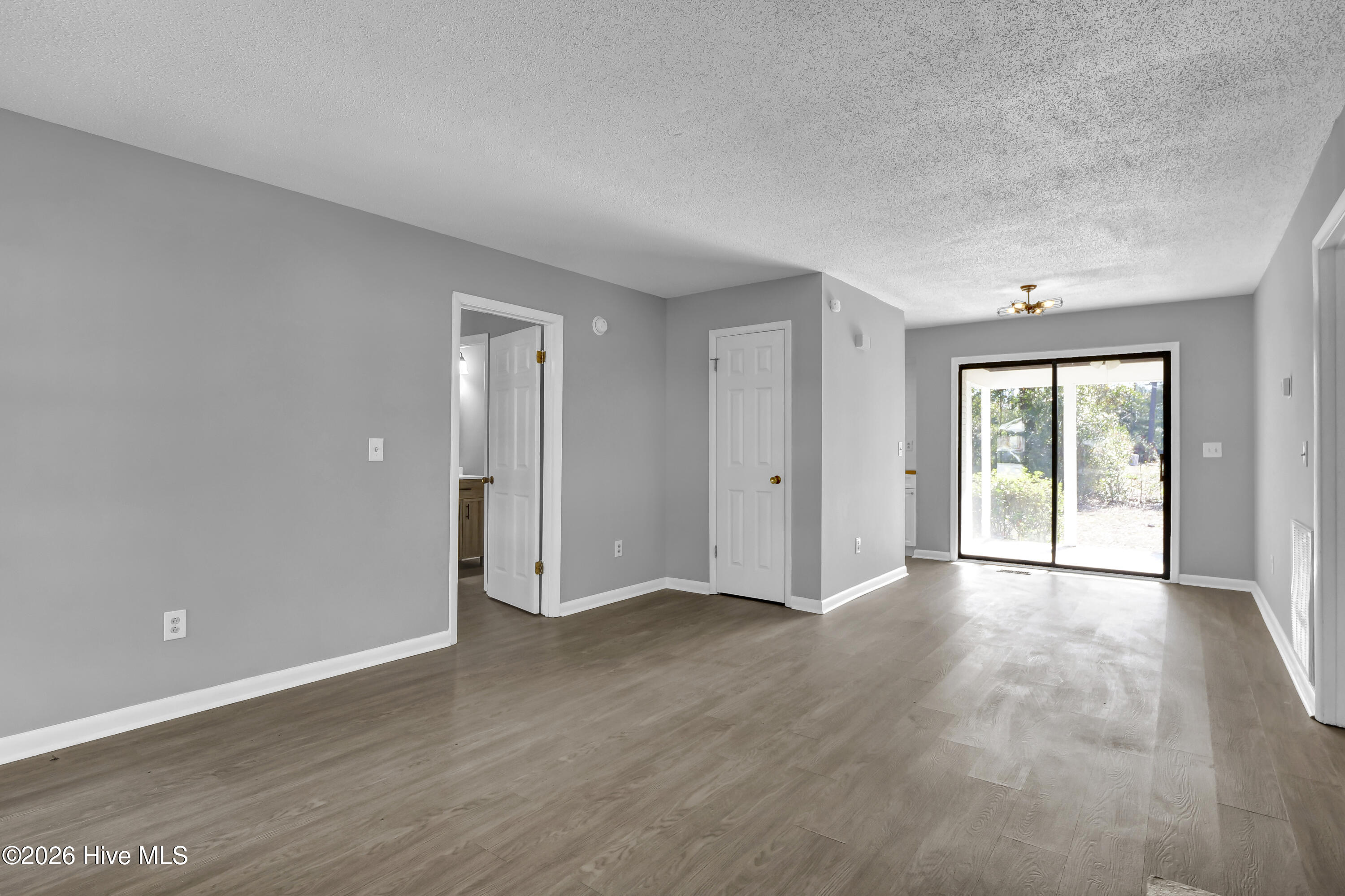 139 Charter Drive Property Photo 10