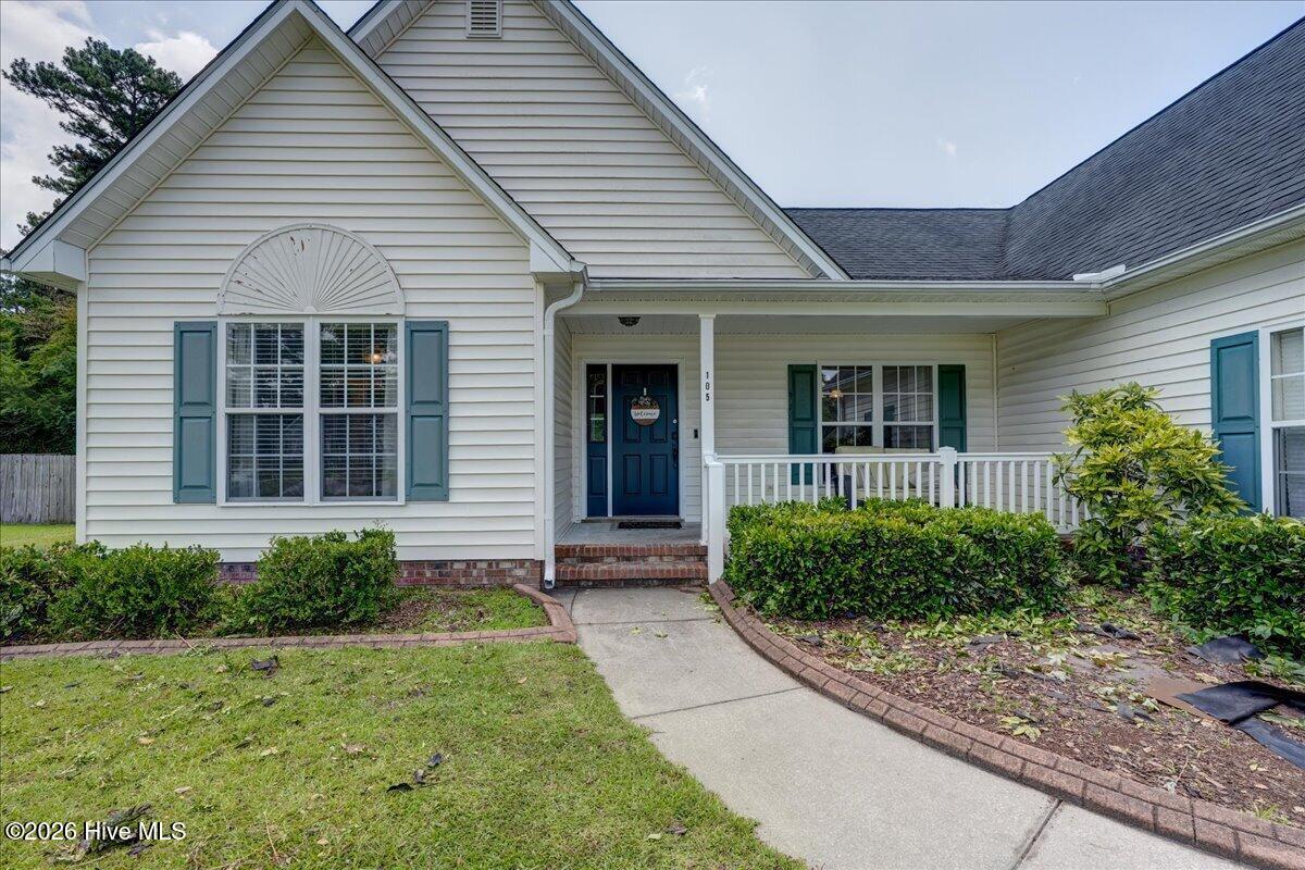 105 Croatan Woods Drive Property Photo 2