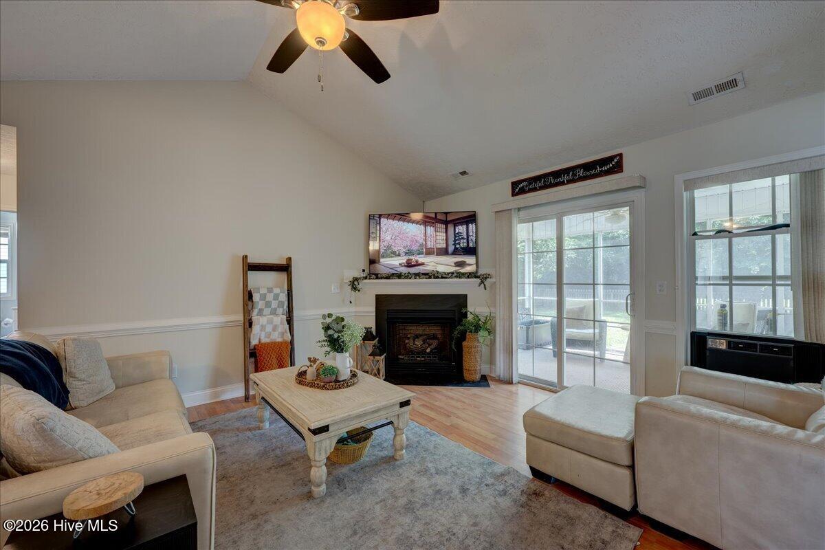 105 Croatan Woods Drive Property Photo 10