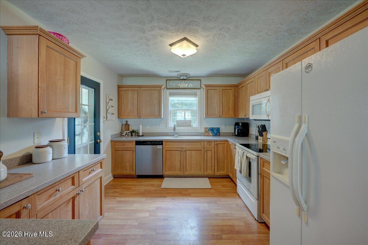 105 Croatan Woods Drive Property Photo 13