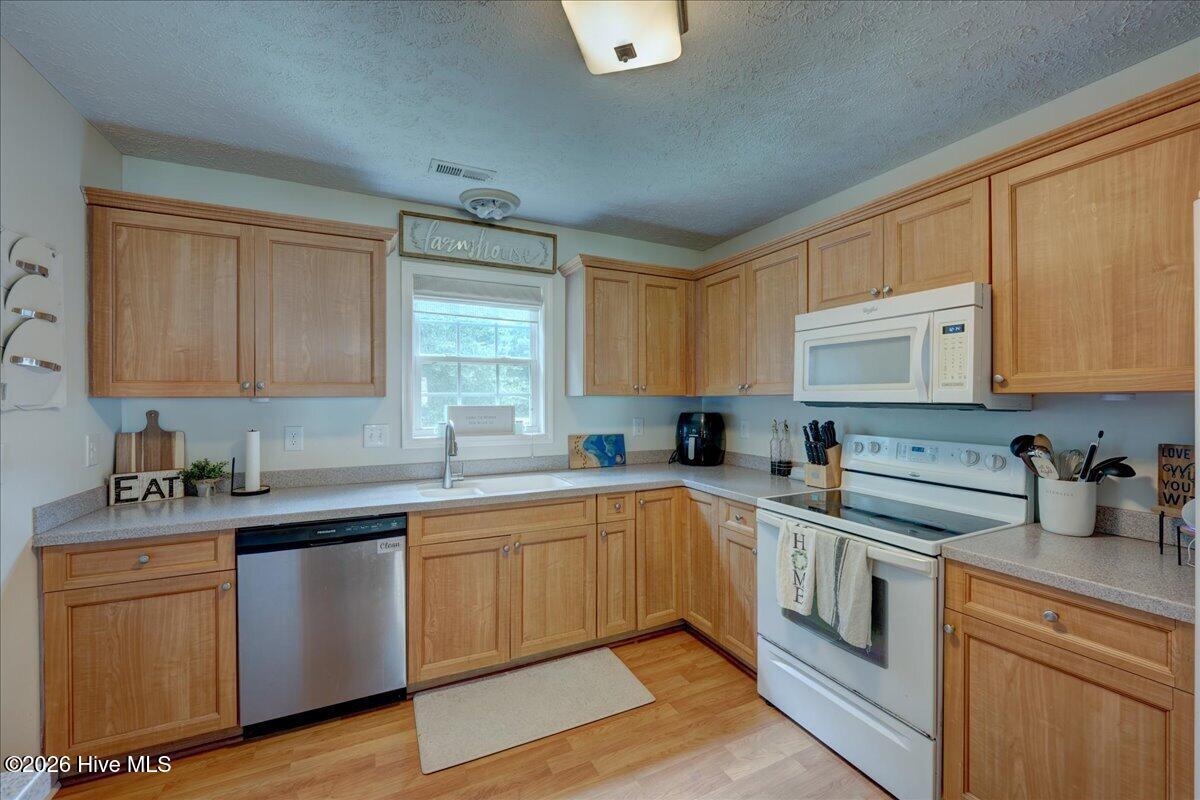 105 Croatan Woods Drive Property Photo 19