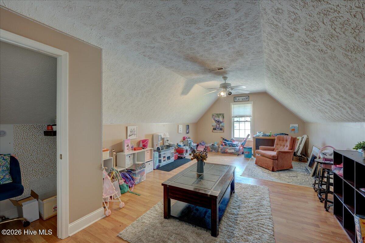 105 Croatan Woods Drive Property Photo 40
