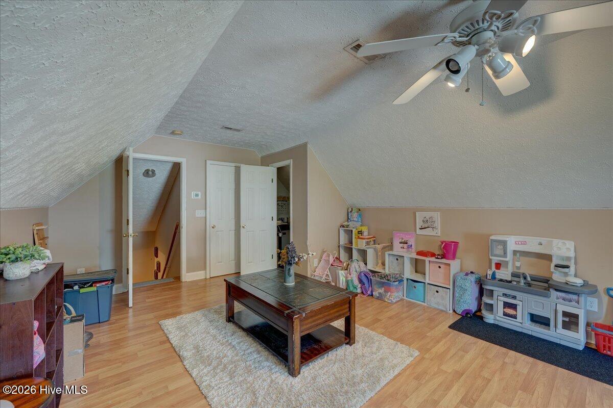 105 Croatan Woods Drive Property Photo 43