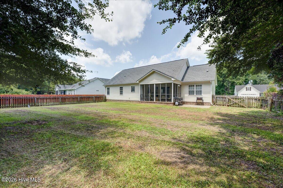105 Croatan Woods Drive Property Photo 45