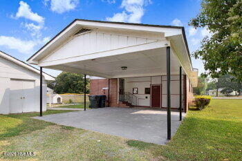 801 S Vance Street Property Photo 3