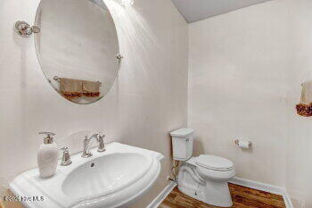 801 S Vance Street Property Photo 20