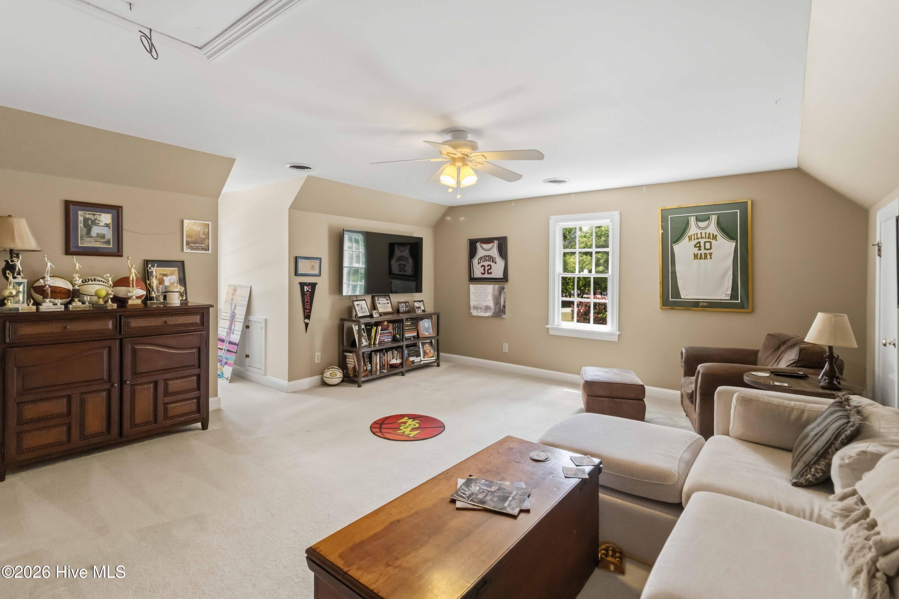 4926 Country Club Drive N Property Photo 30