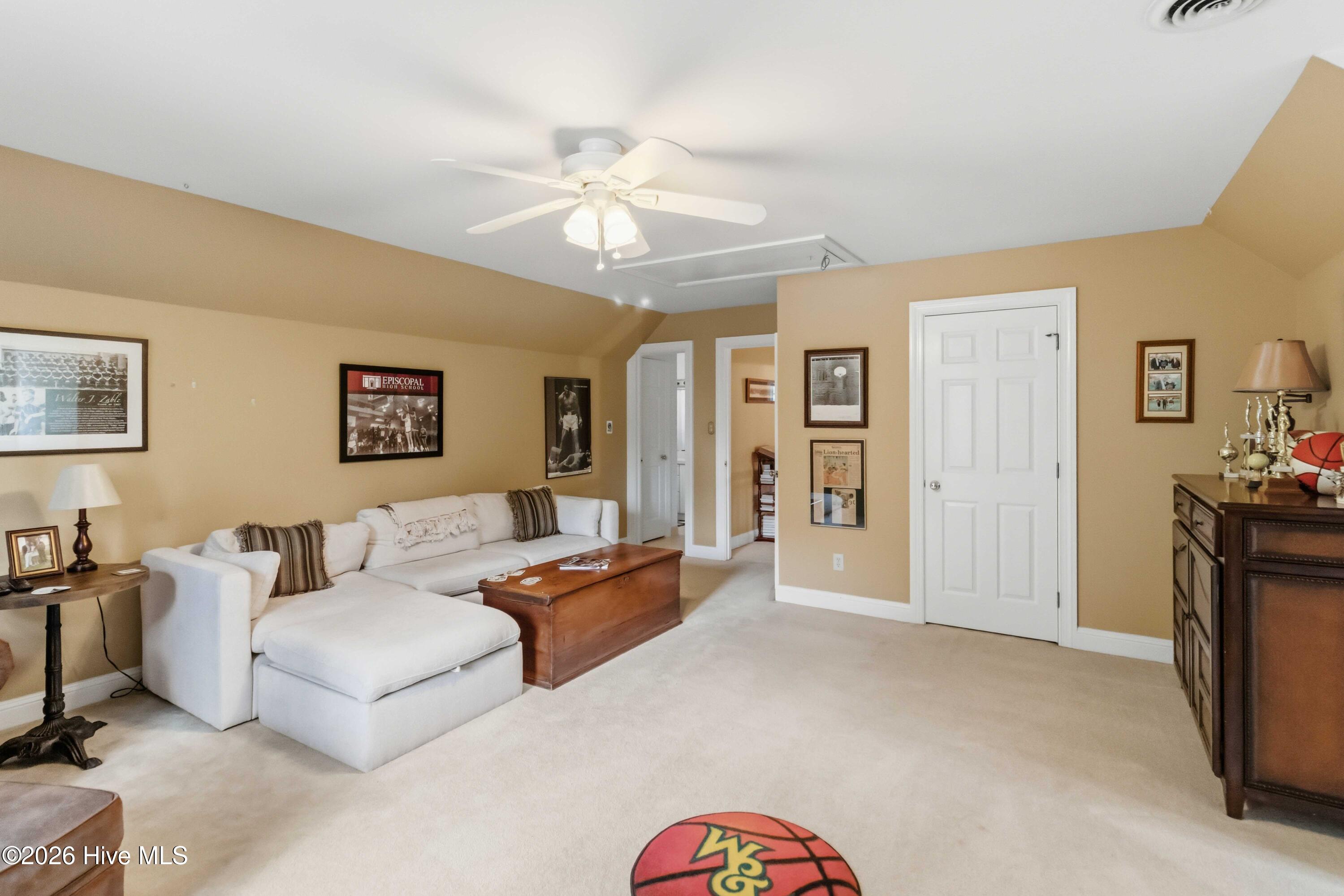 4926 Country Club Drive N Property Photo 31