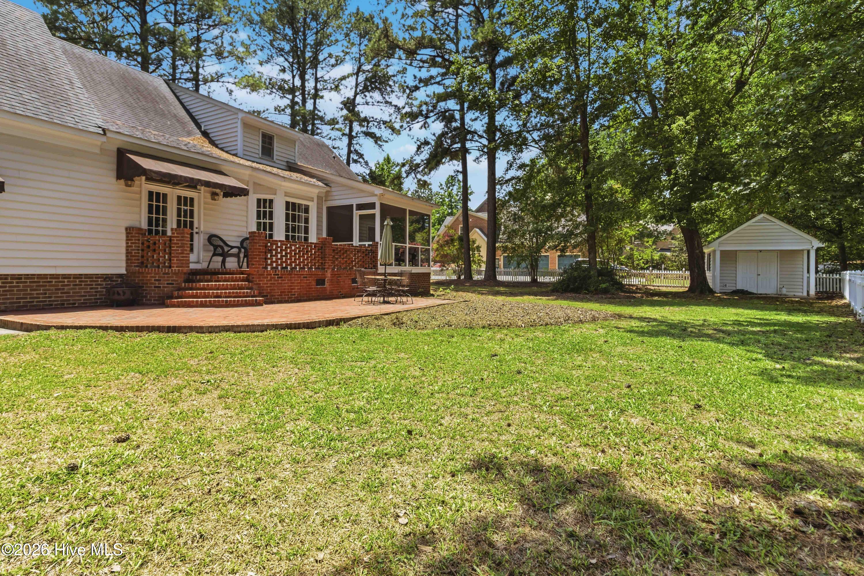 4926 Country Club Drive N Property Photo 40