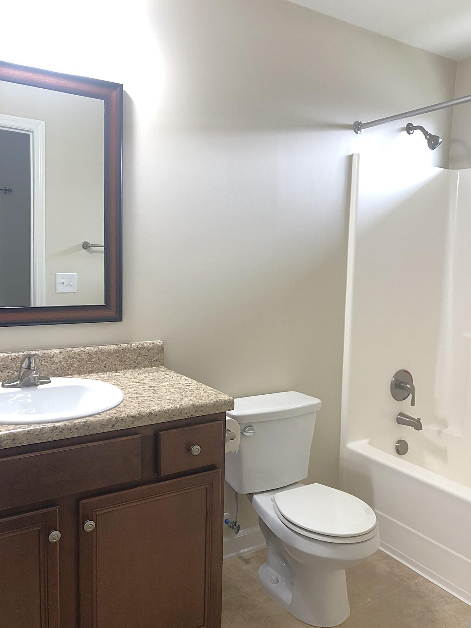 1806 Warwick Street Property Photo 21