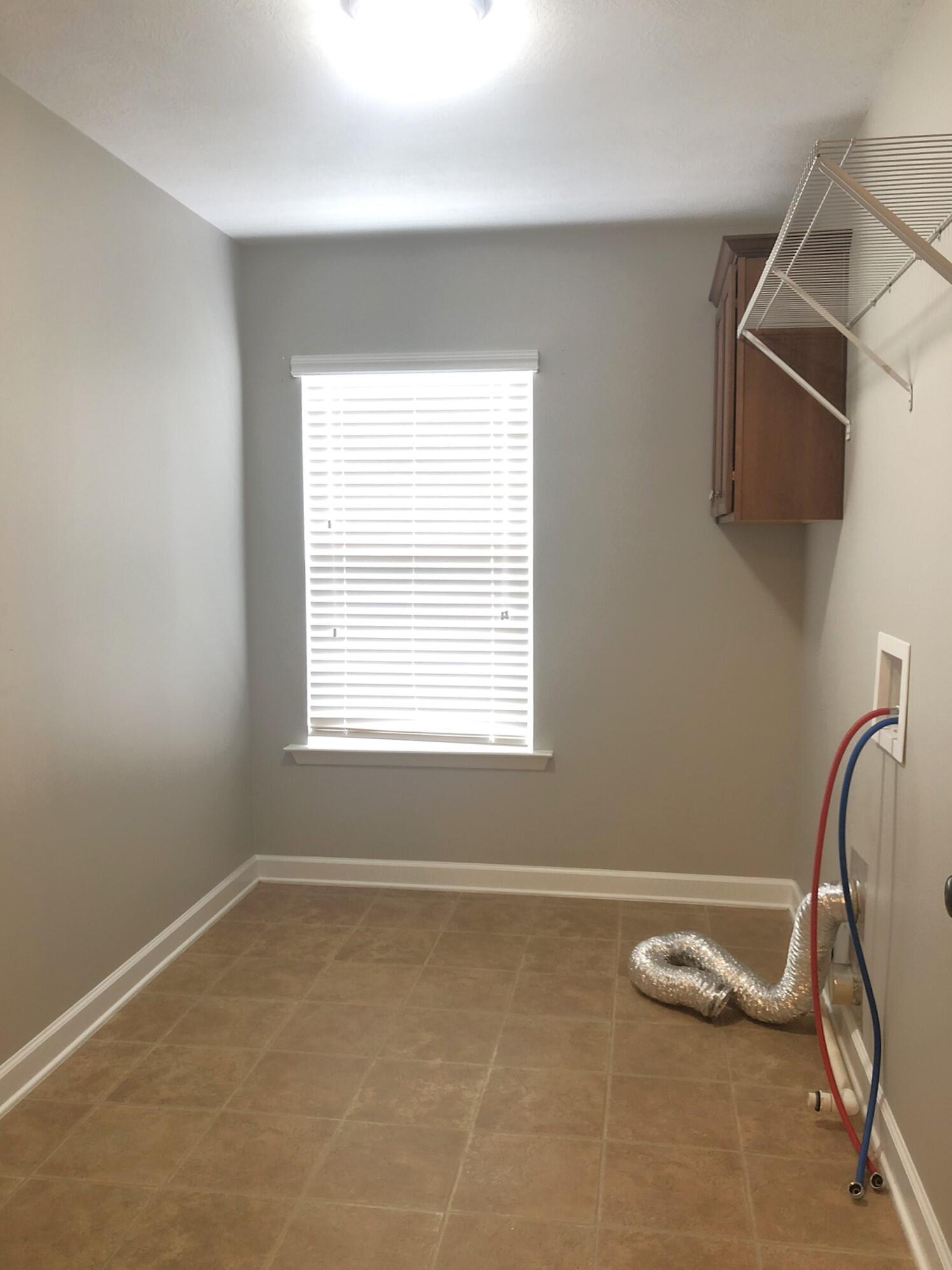 1806 Warwick Street Property Photo 22