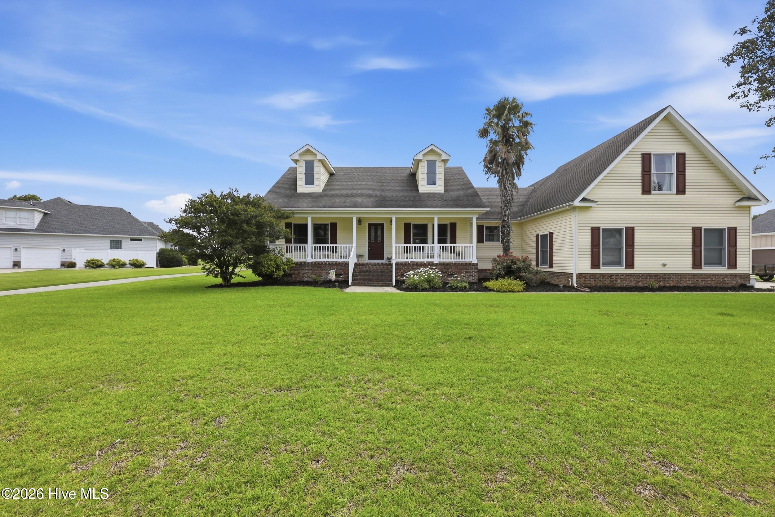 147 Charleston Drive Property Photo 4