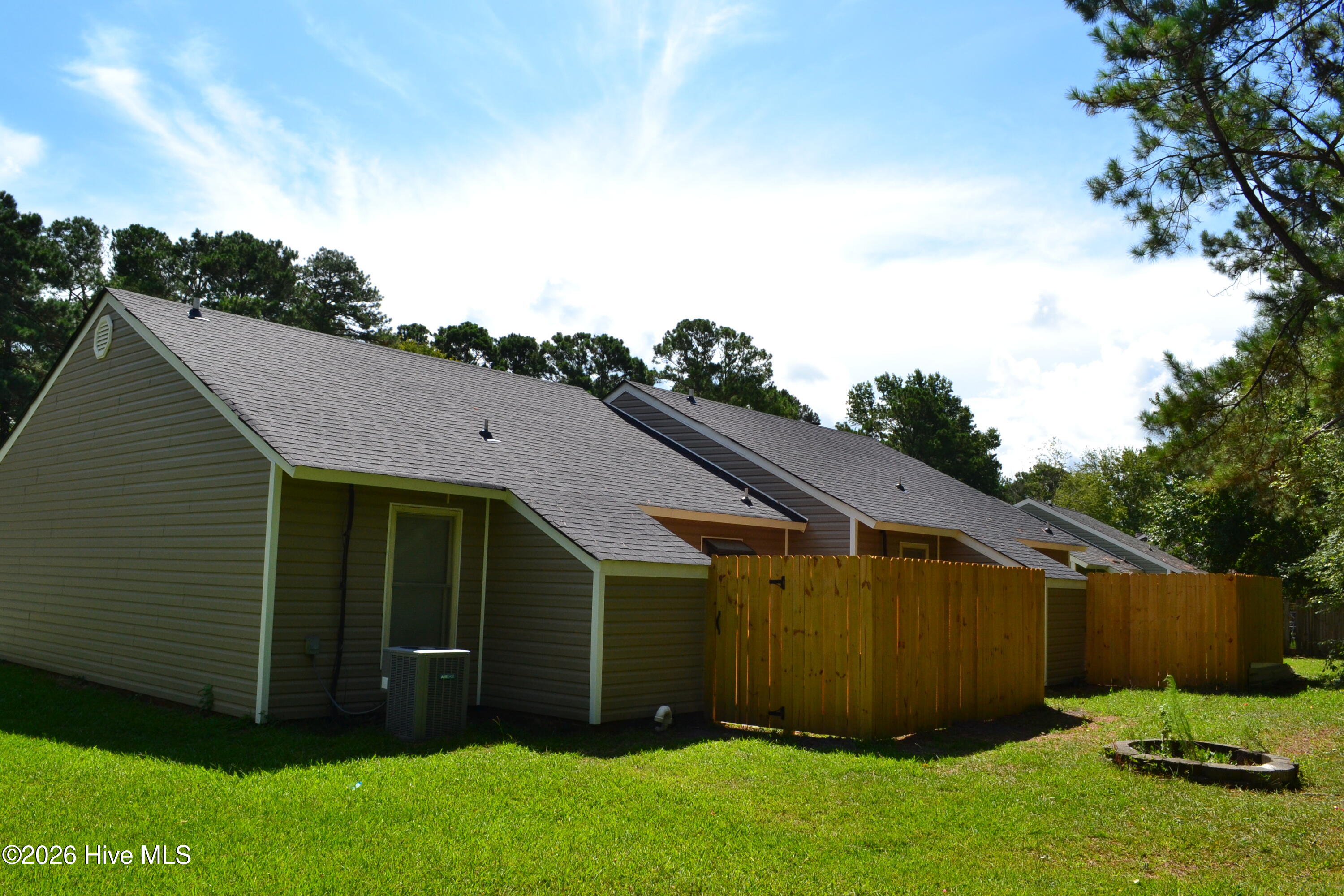 124 Corey Circle Property Photo 17