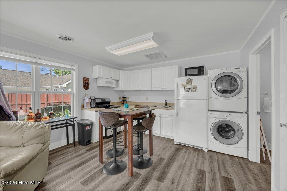 1107 Pine Grove Drive Property Photo 5