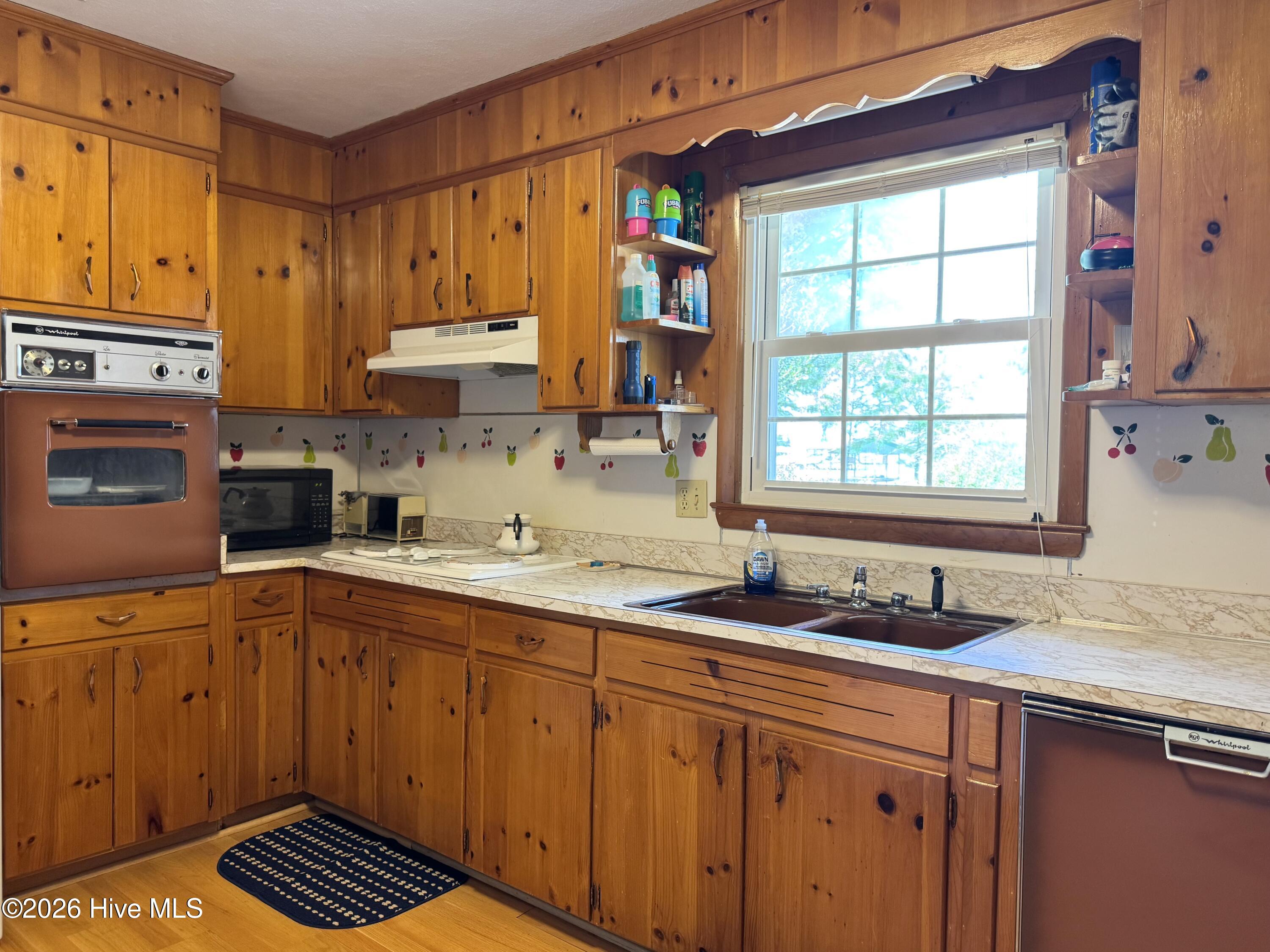 2522 Bella Coola Road Property Photo 6