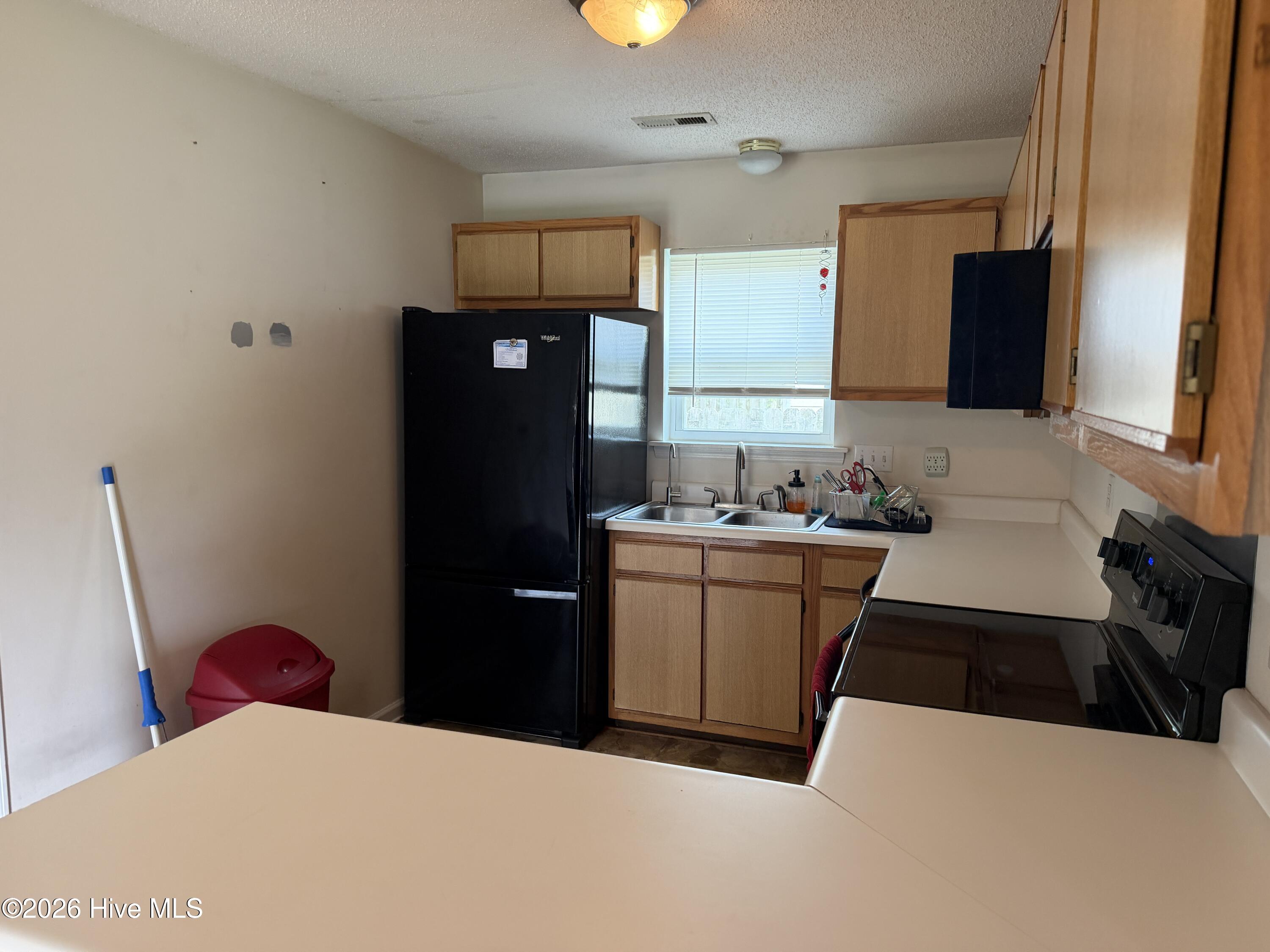 616 S Hampton Drive Property Photo 10