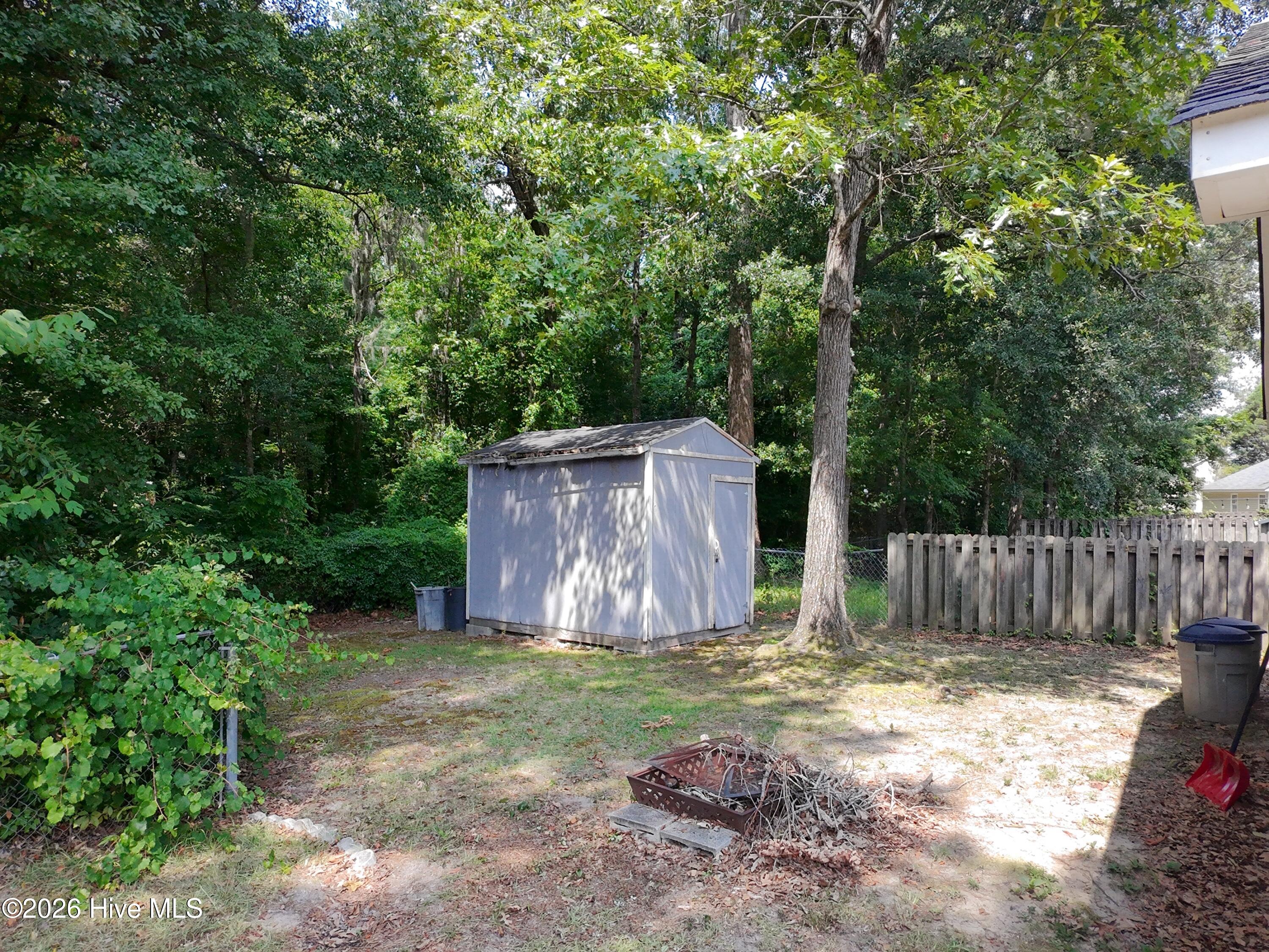 616 S Hampton Drive Property Photo 13