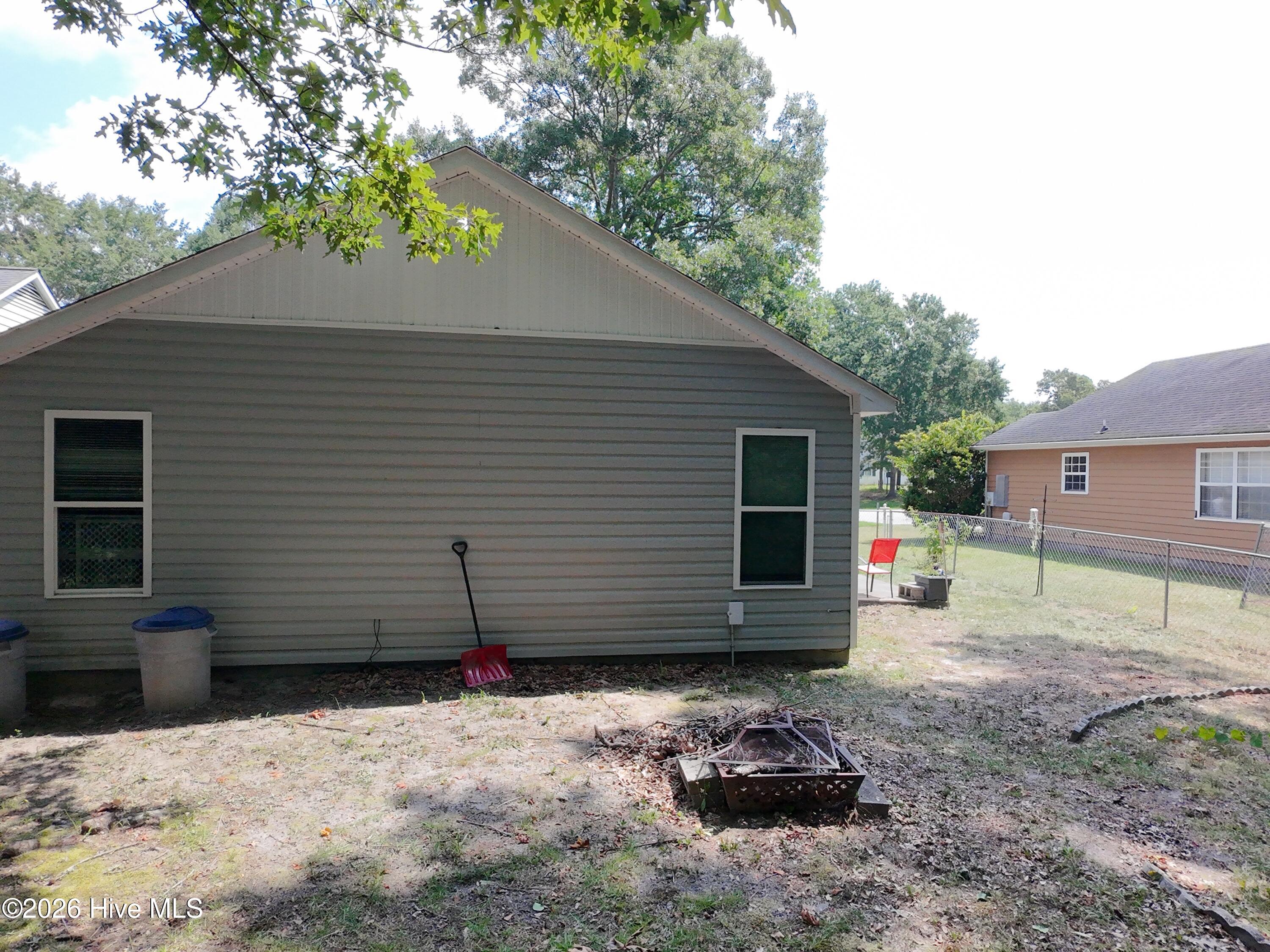 616 S Hampton Drive Property Photo 14