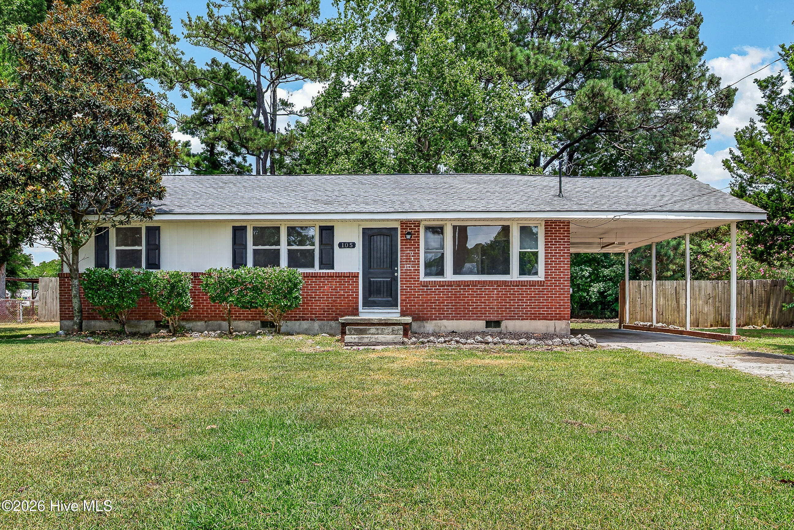 105 Kitt Drive Property Photo 1