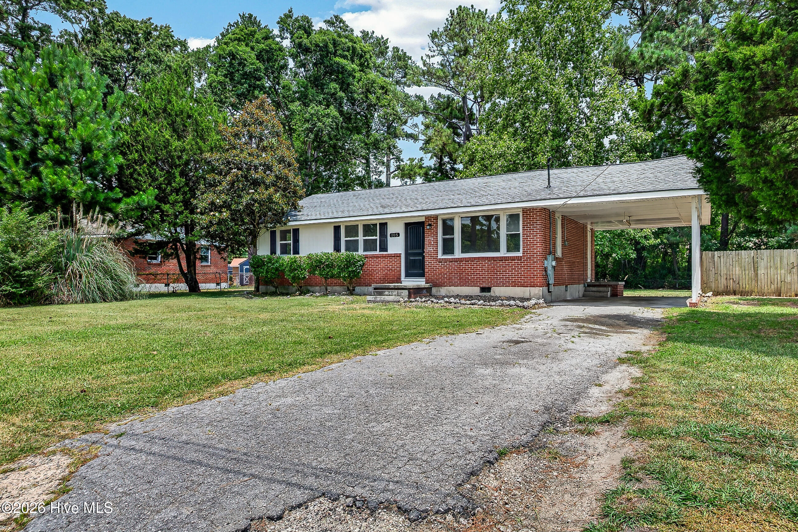 105 Kitt Drive Property Photo 2