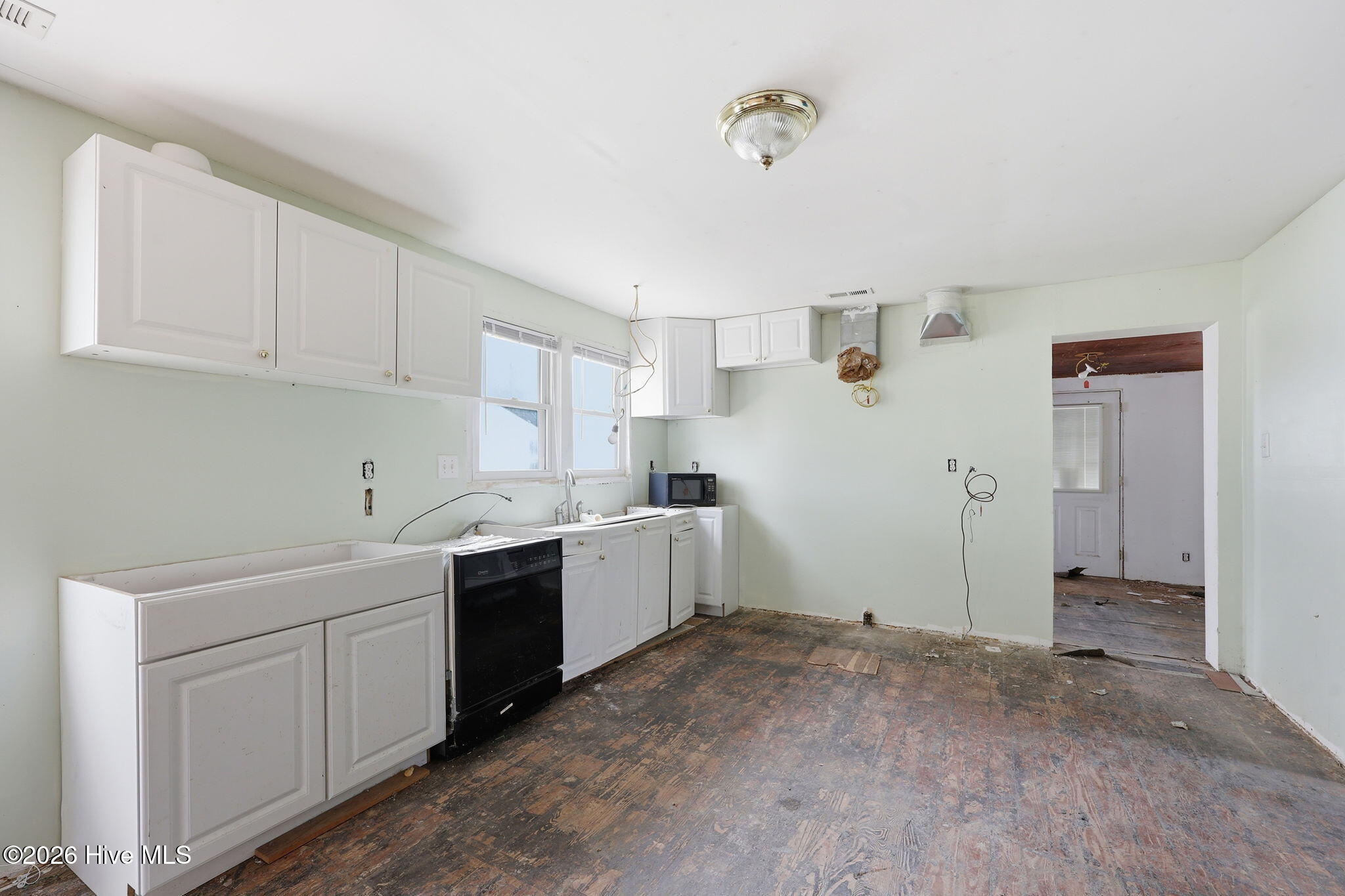408 Pollock Street Property Photo 16