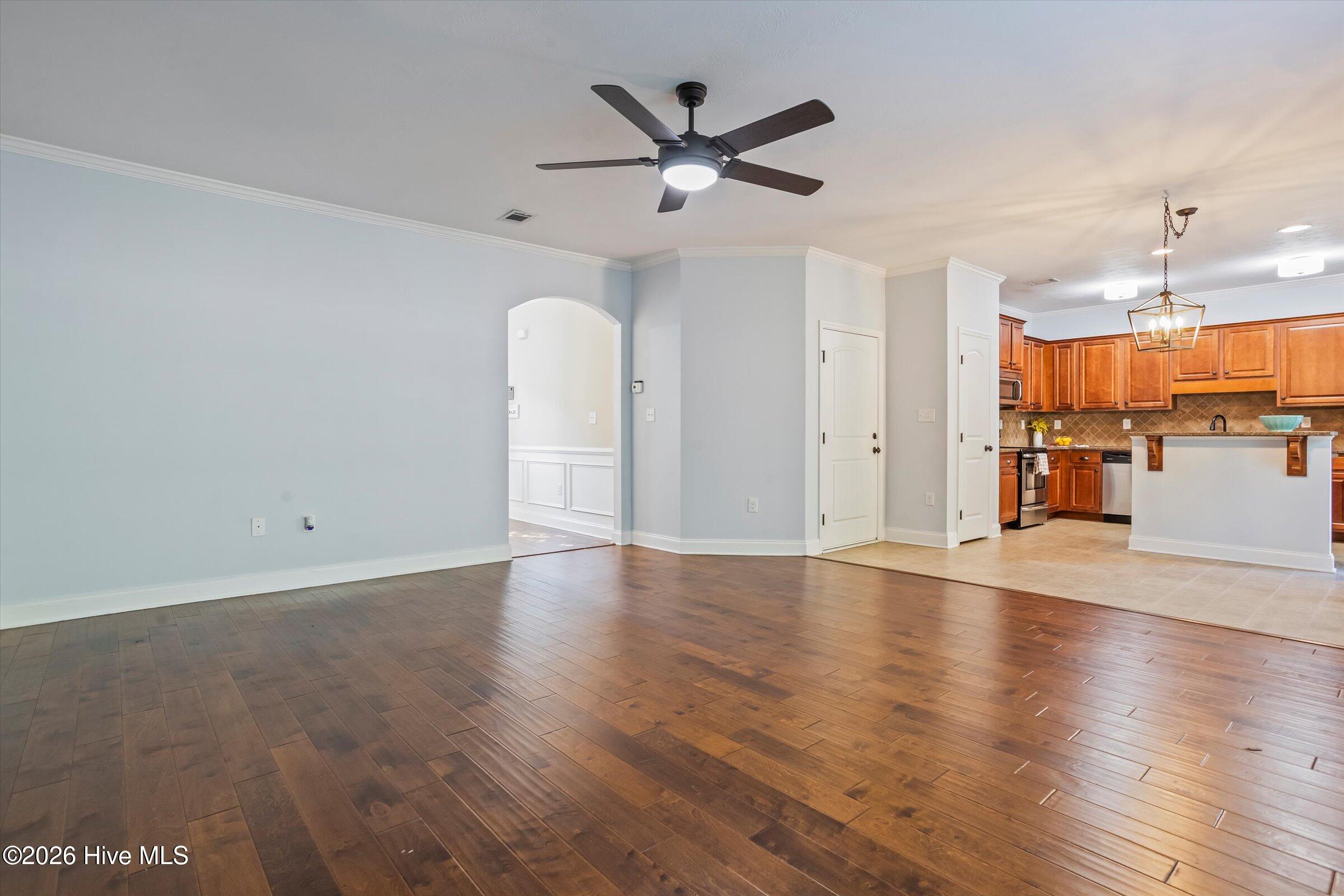 5553 Connor Drive Property Photo 2
