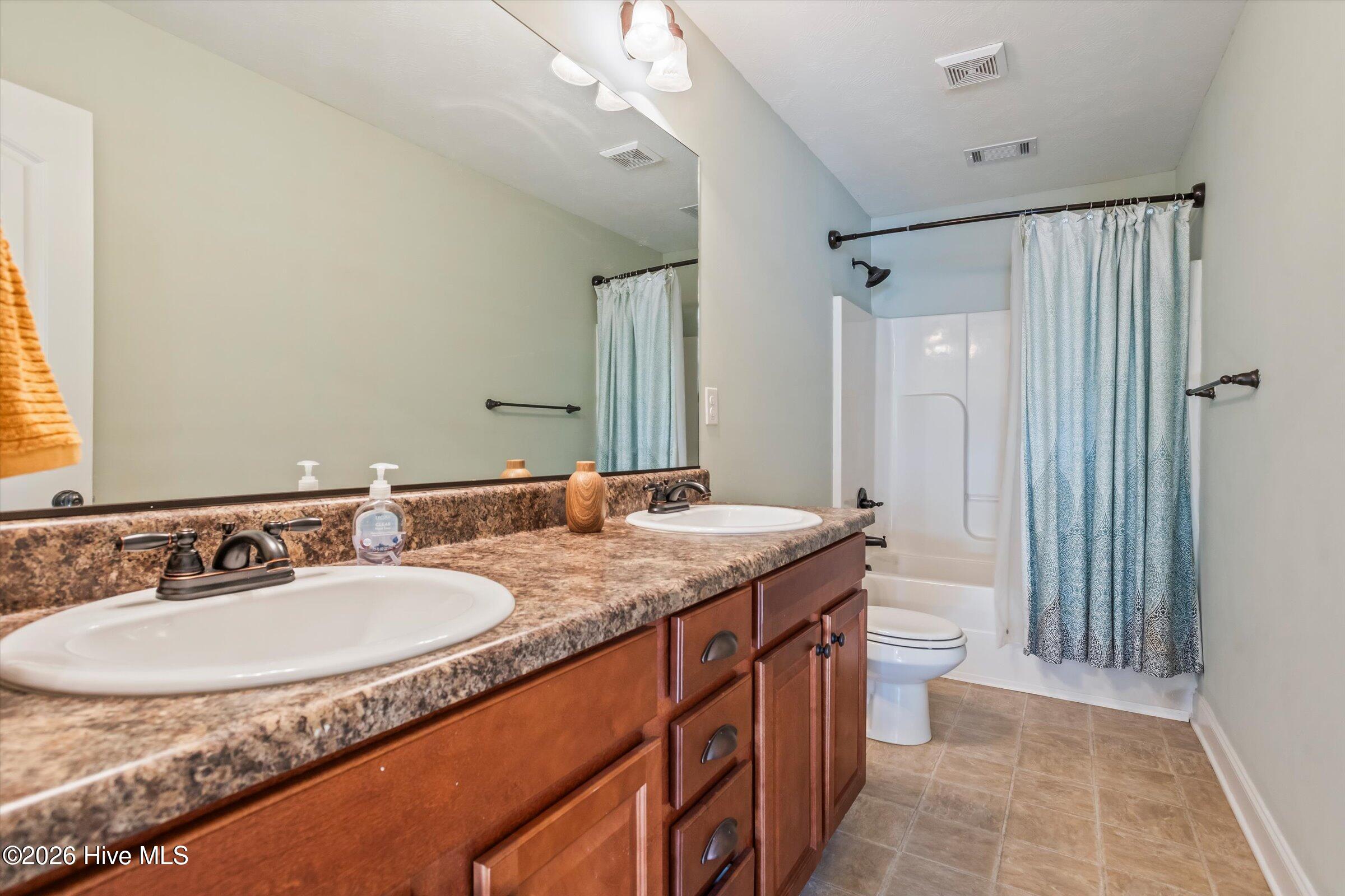 5553 Connor Drive Property Photo 14