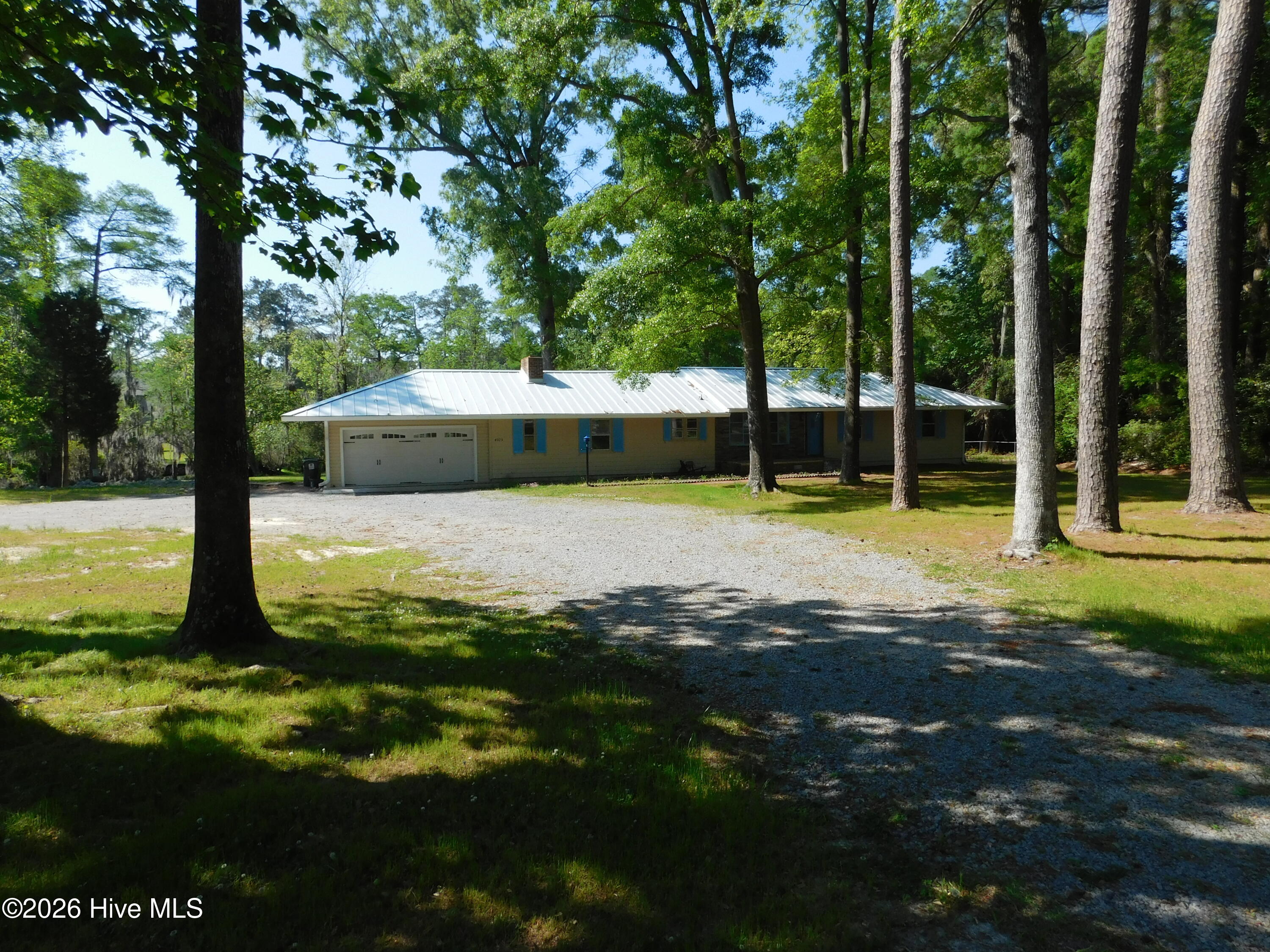 4925 Morton Road Property Photo 1