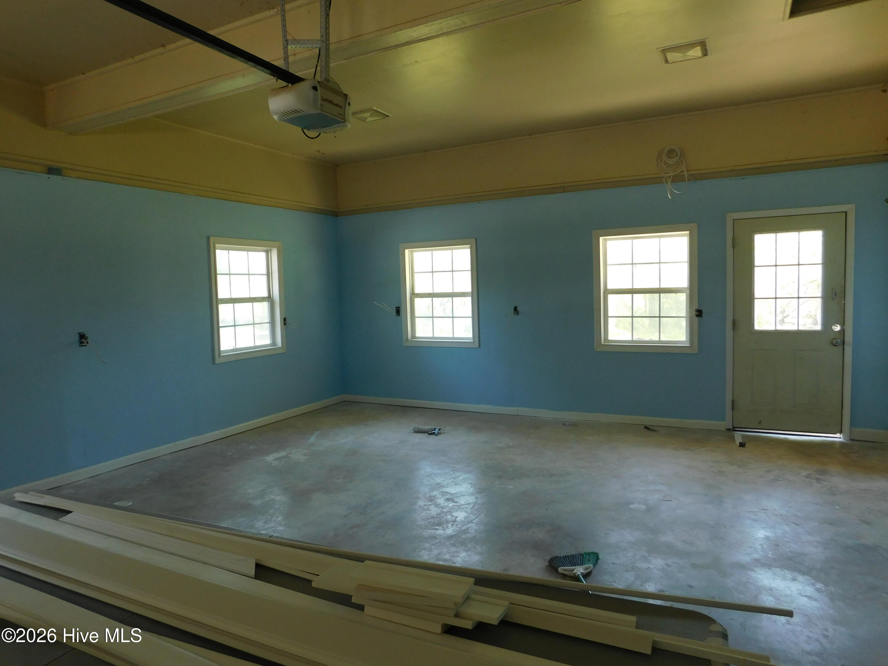 4925 Morton Road Property Photo 10