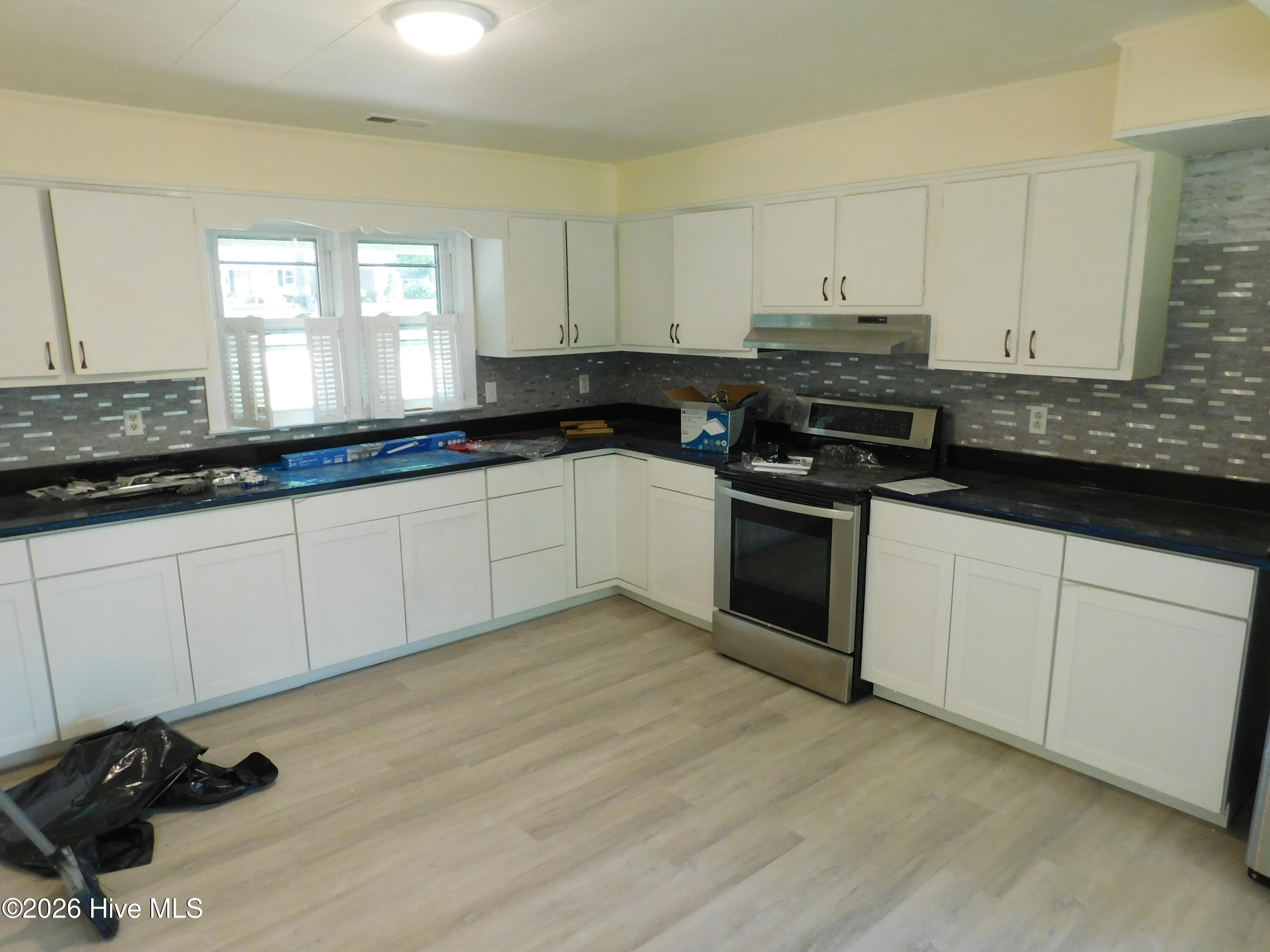 4925 Morton Road Property Photo 15