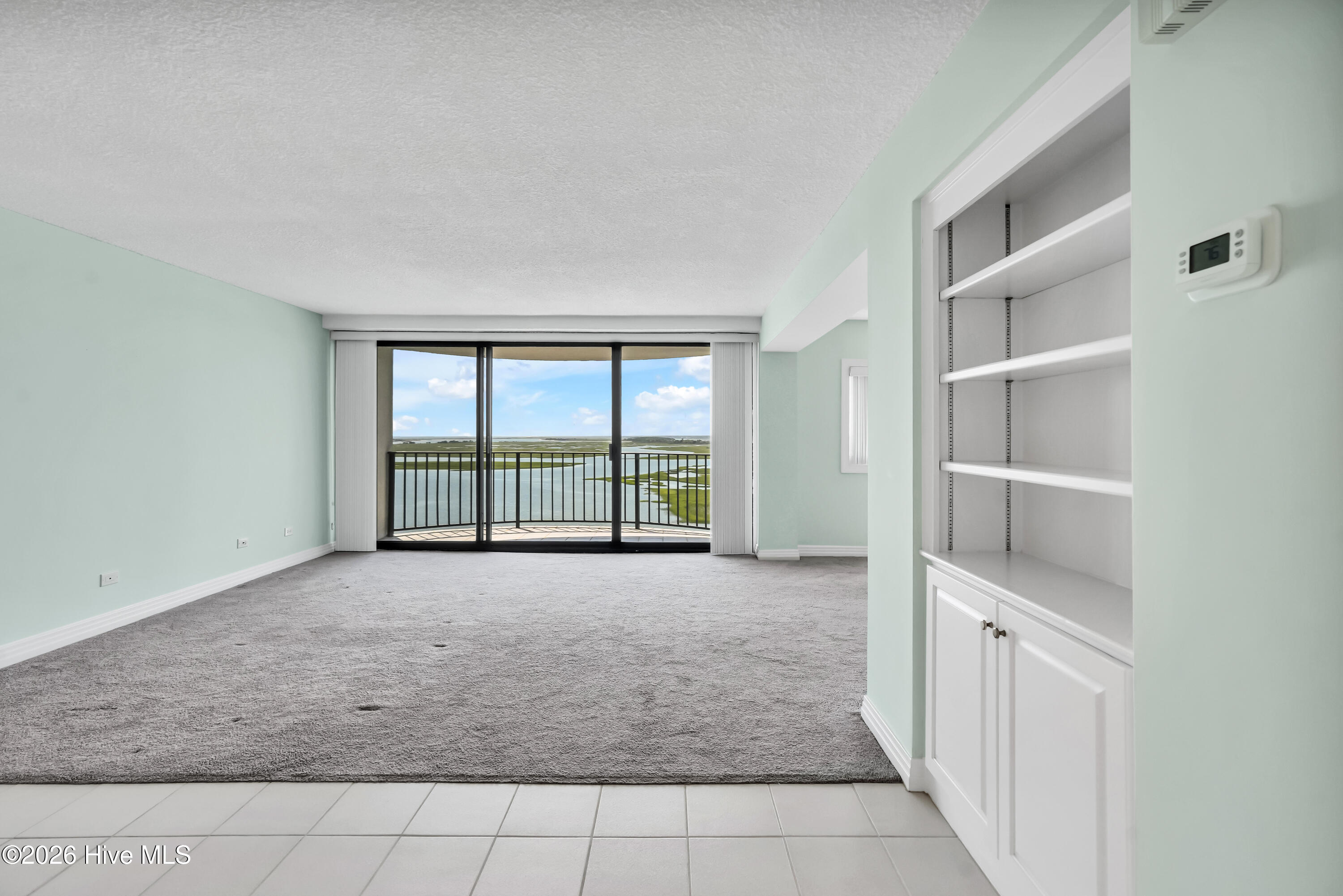 322 Causeway Drive Ste 1107 Property Photo 6