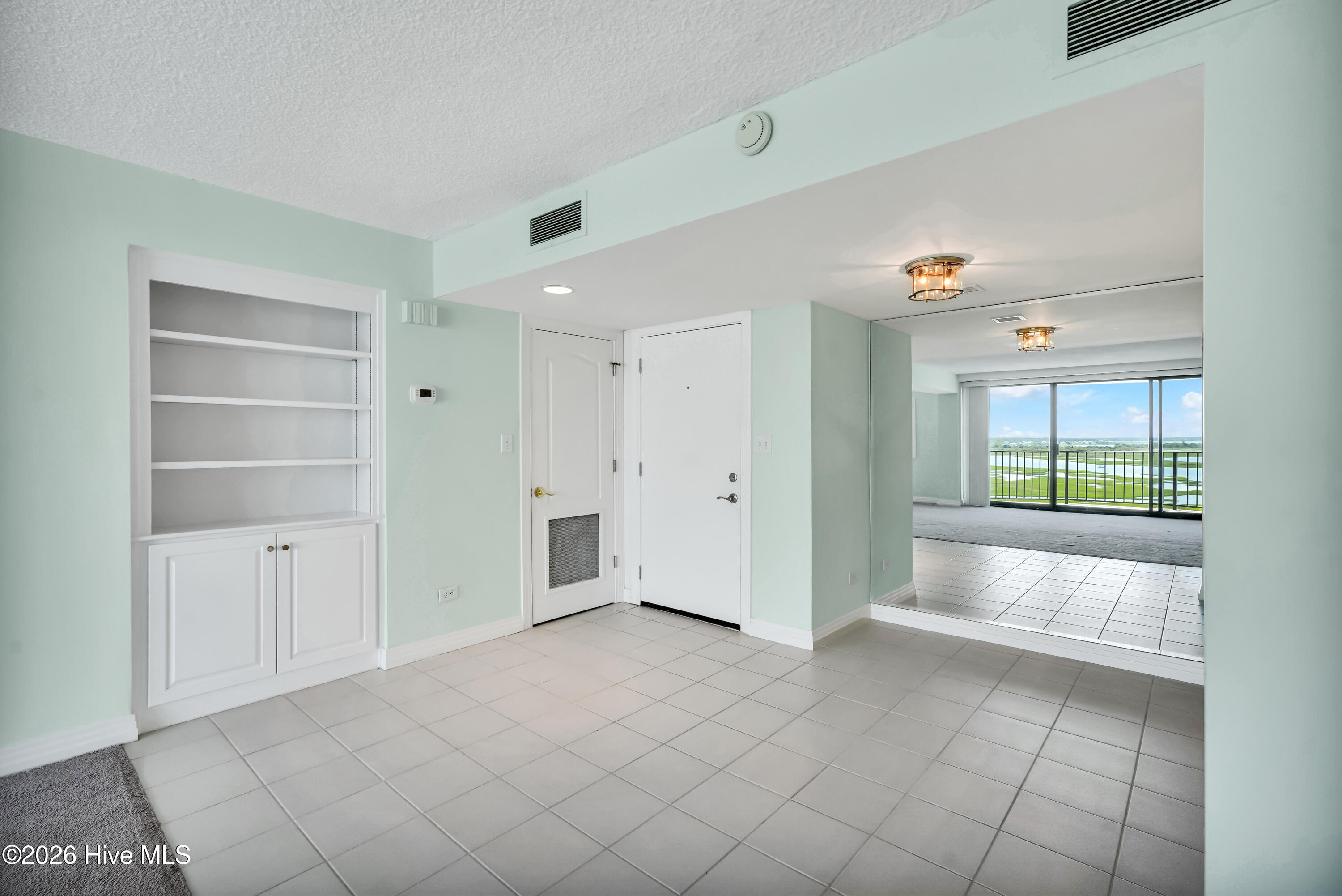 322 Causeway Drive Ste 1107 Property Photo 8