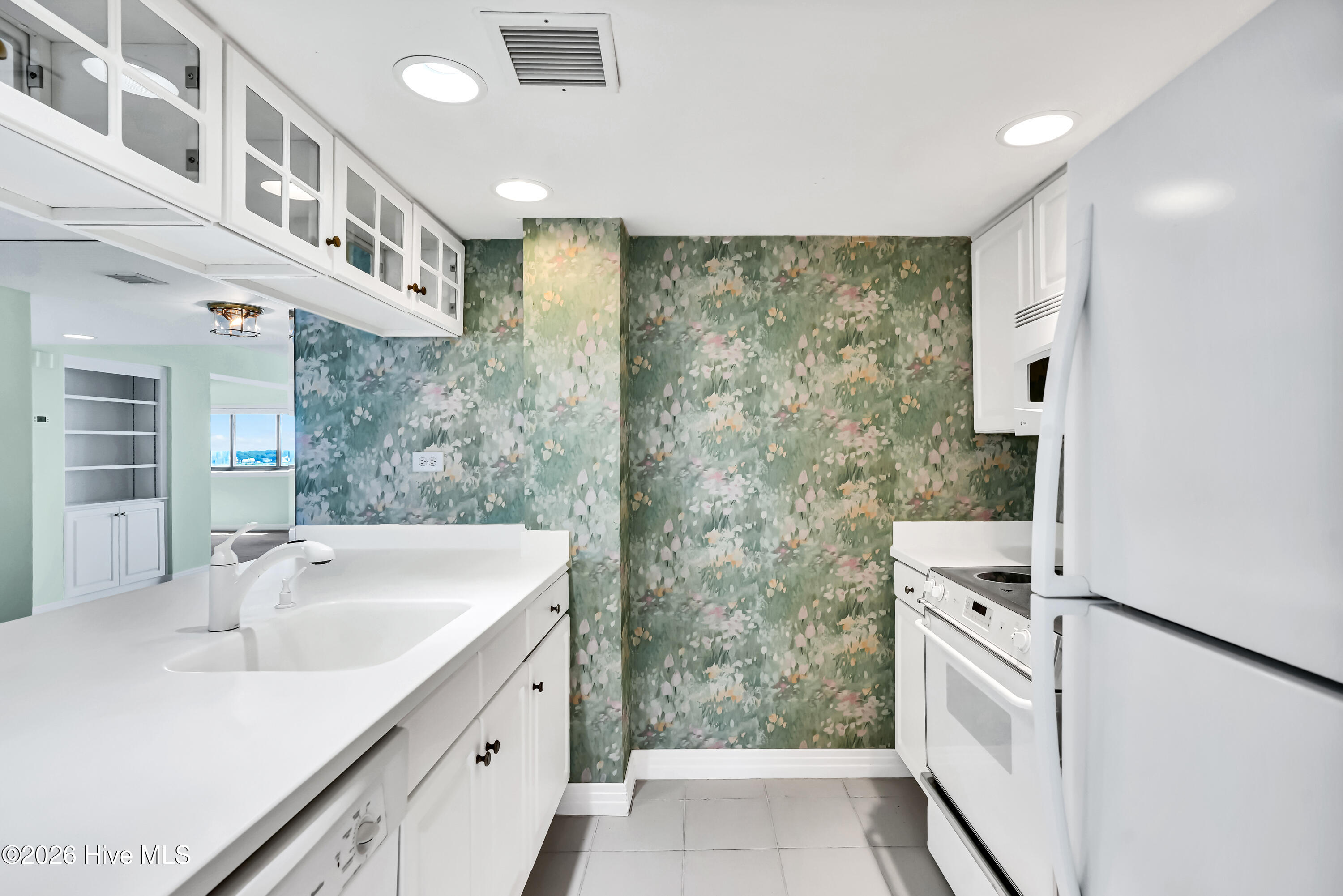322 Causeway Drive Ste 1107 Property Photo 11