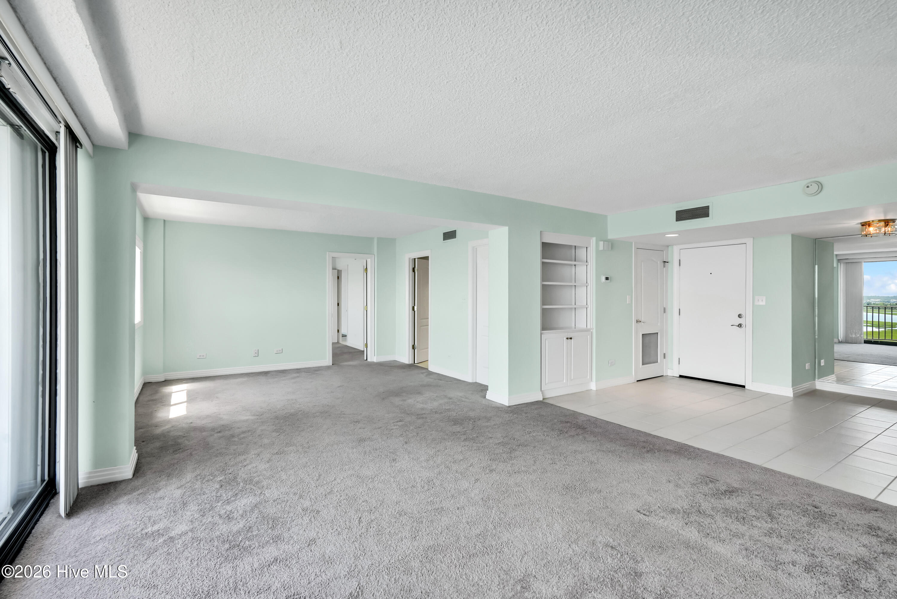 322 Causeway Drive Ste 1107 Property Photo 17