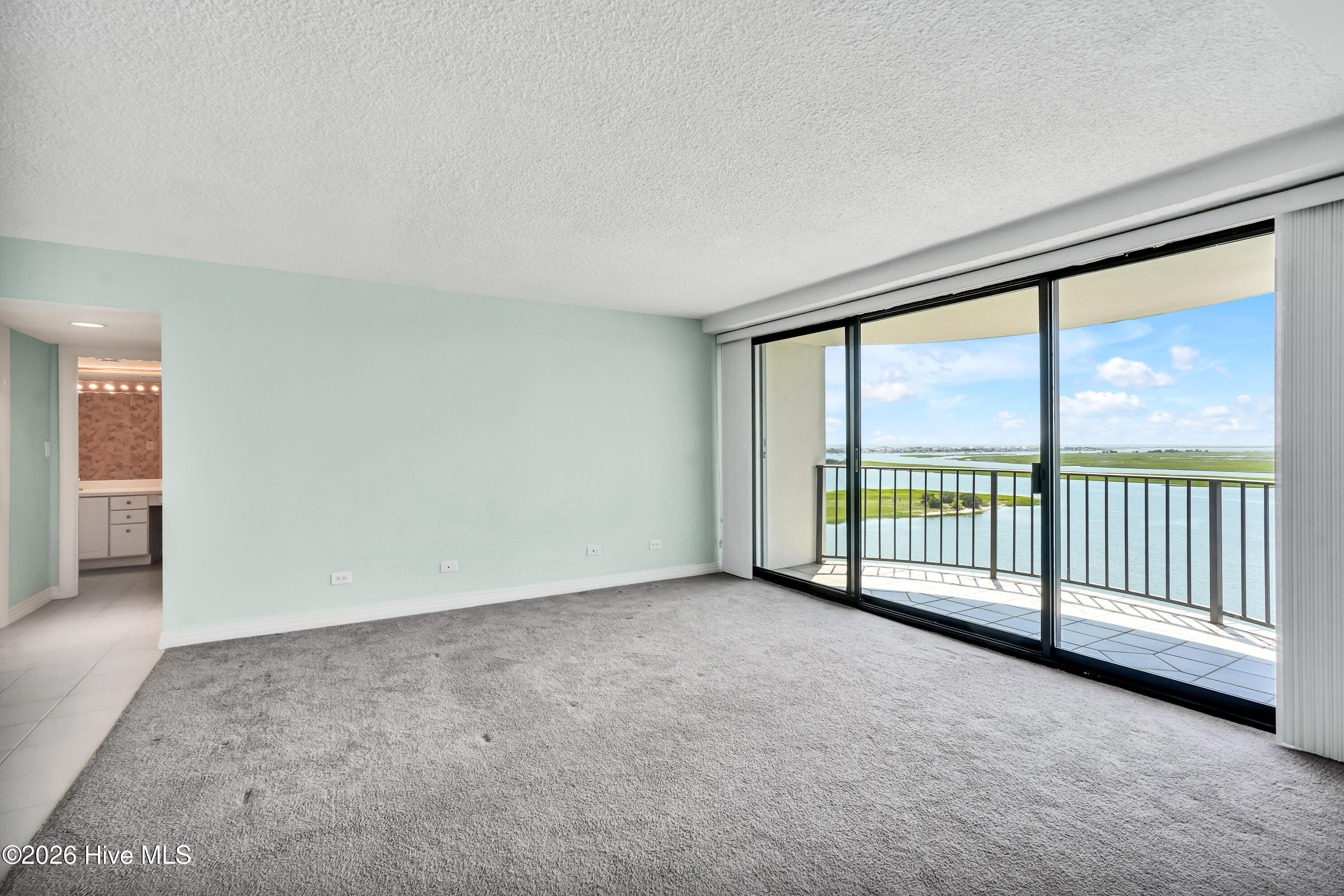 322 Causeway Drive Ste 1107 Property Photo 18