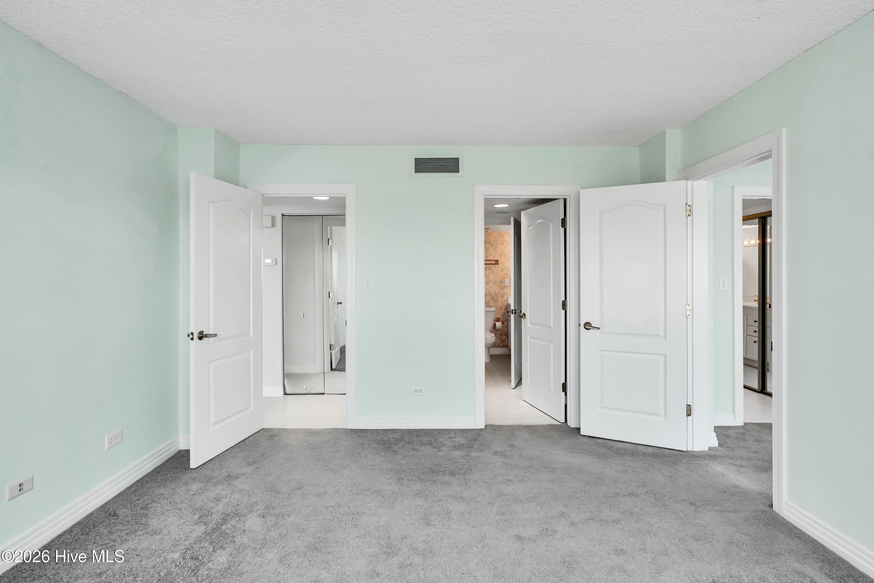 322 Causeway Drive Ste 1107 Property Photo 53