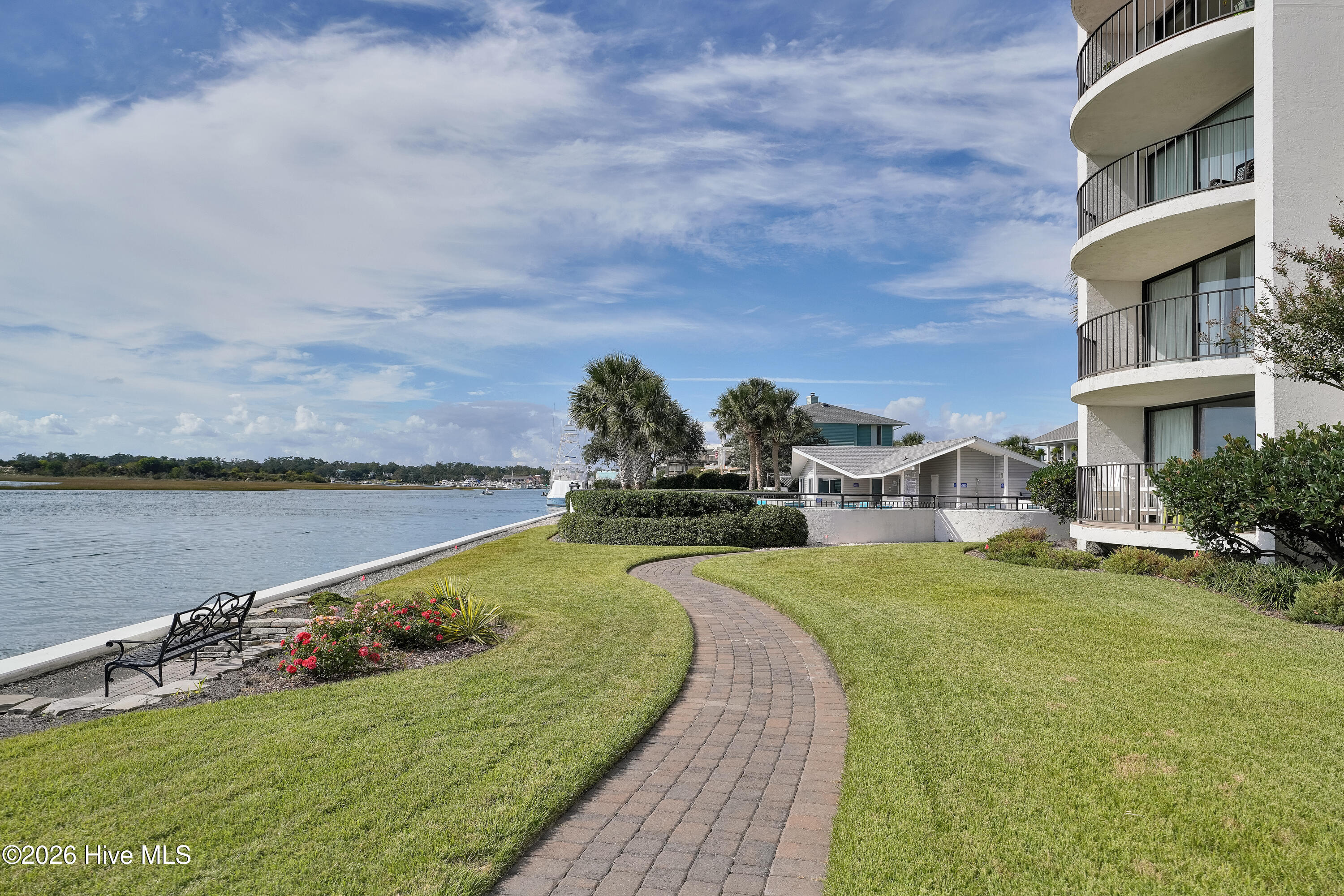 322 Causeway Drive Ste 1107 Property Photo 94