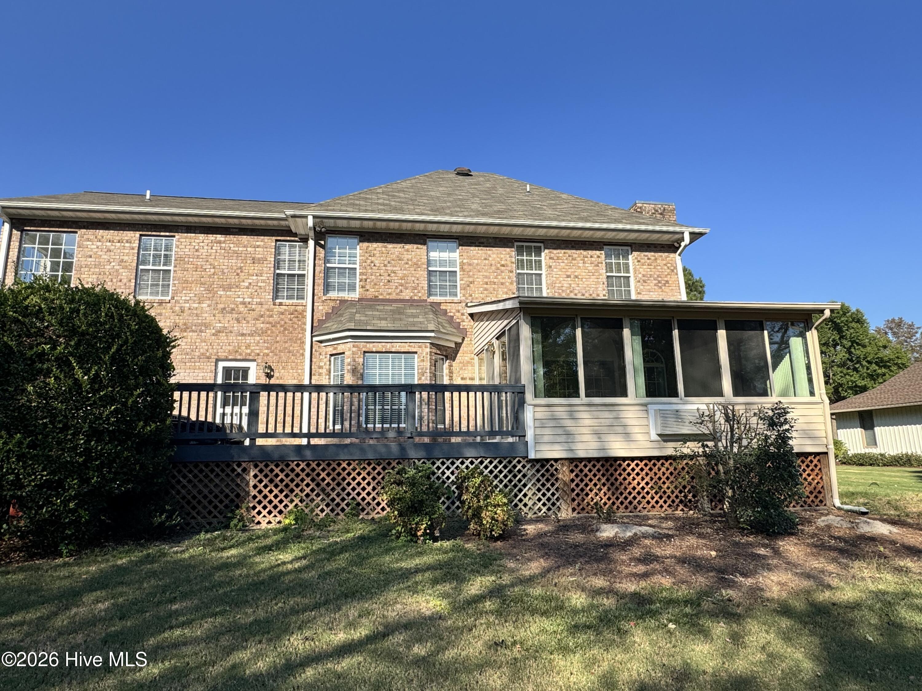 4808 Wimbledon Court N Property Photo 7
