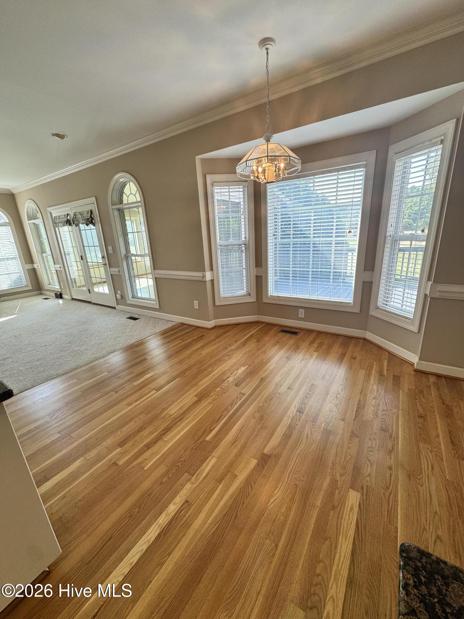 4808 Wimbledon Court N Property Photo 15