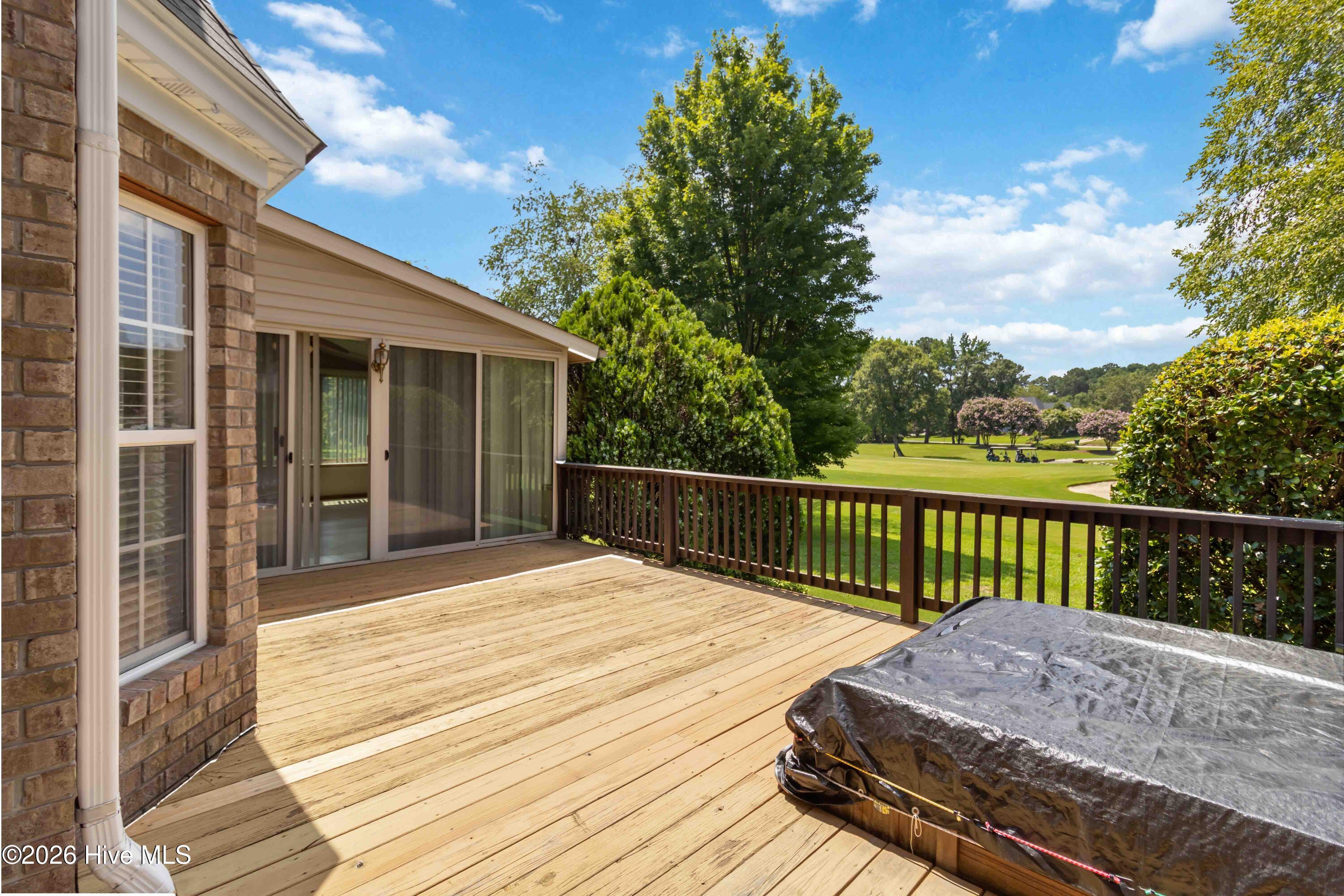 4808 Wimbledon Court N Property Photo 21