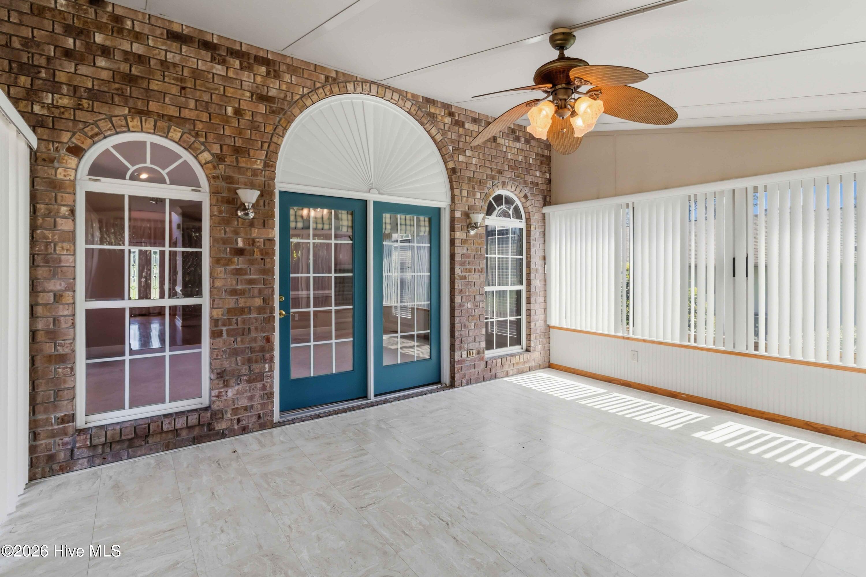 4808 Wimbledon Court N Property Photo 26